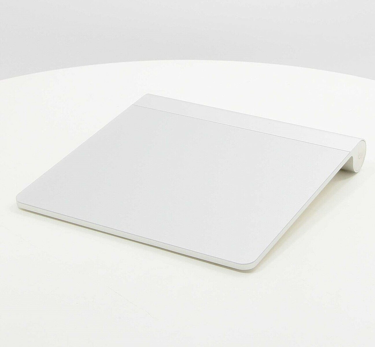 【中古】Magic Trackpad A1339 ワイヤレス MC380J/A