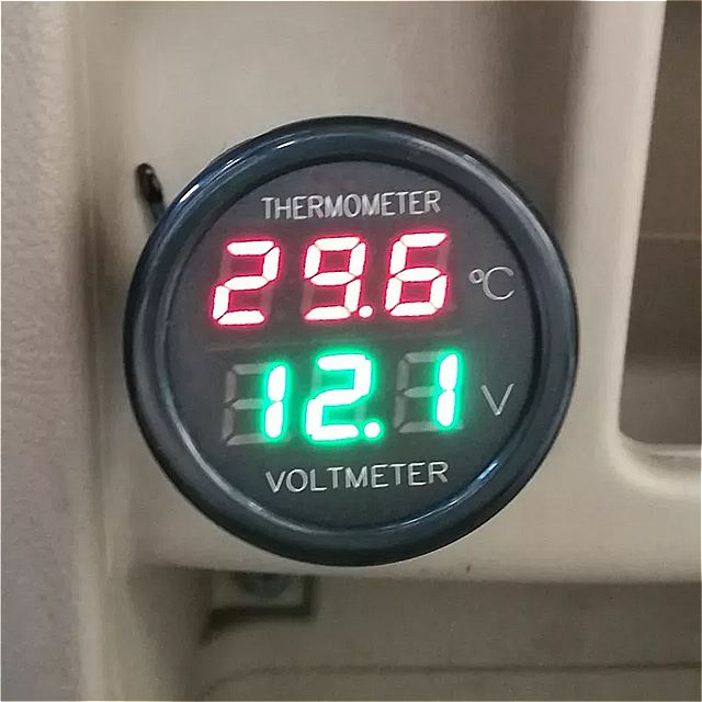 2で1 12v 24v led デジタル 温度 計 電圧 計termometro 温度 計 電圧 モニタ 車 中で デュアル ディスプレイ