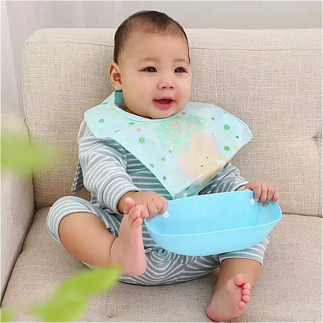 ベビー ビブ 食品 グレード シリコン 柔らかく快適 さわやかな 耐油性 弁当 幼児 用 調節可能な エプロン