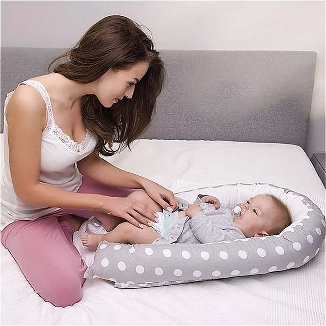 ベビー ベッド 新生児 用 巣 子供 用 ベッド 取り外し可能な ベッド 洗える ポータブル ベビー ベッド