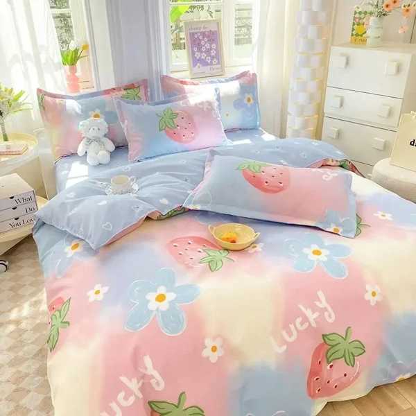 韓国 シンプル イチゴ パターン 掛け布団カバー 枕カバー 4ピース 寝具セット 大型 ダブルベッド