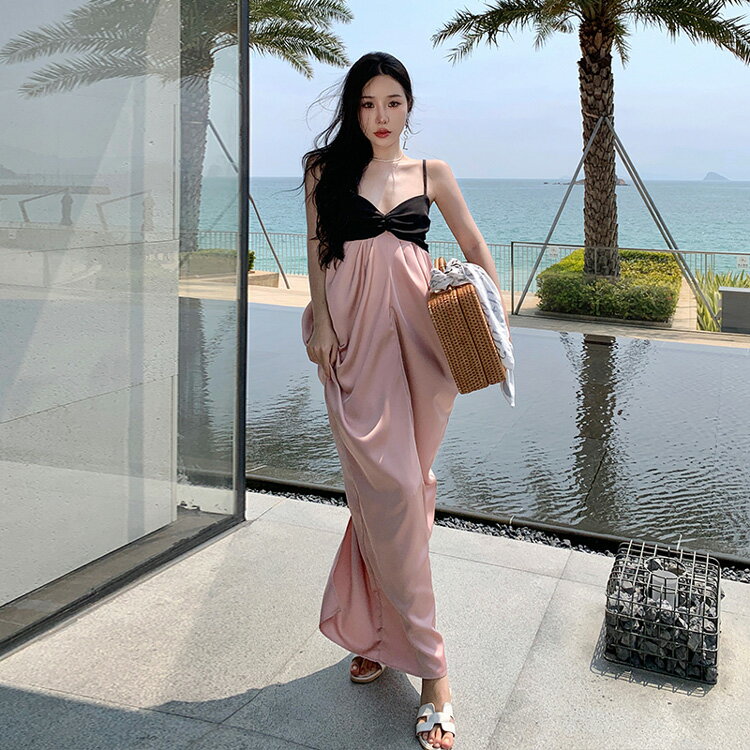 リゾートワンピ キャミワンピ バイカラー 配色 シンプル 大人 マキシワンピ ノースリーブ ビーチワンピ ロングワンピ マキシ丈 リゾート ワンピース セクシー きれいめ 春 夏 夏ワンピ バカンス 海 ビーチ 沖縄【jsy-rm5600111】