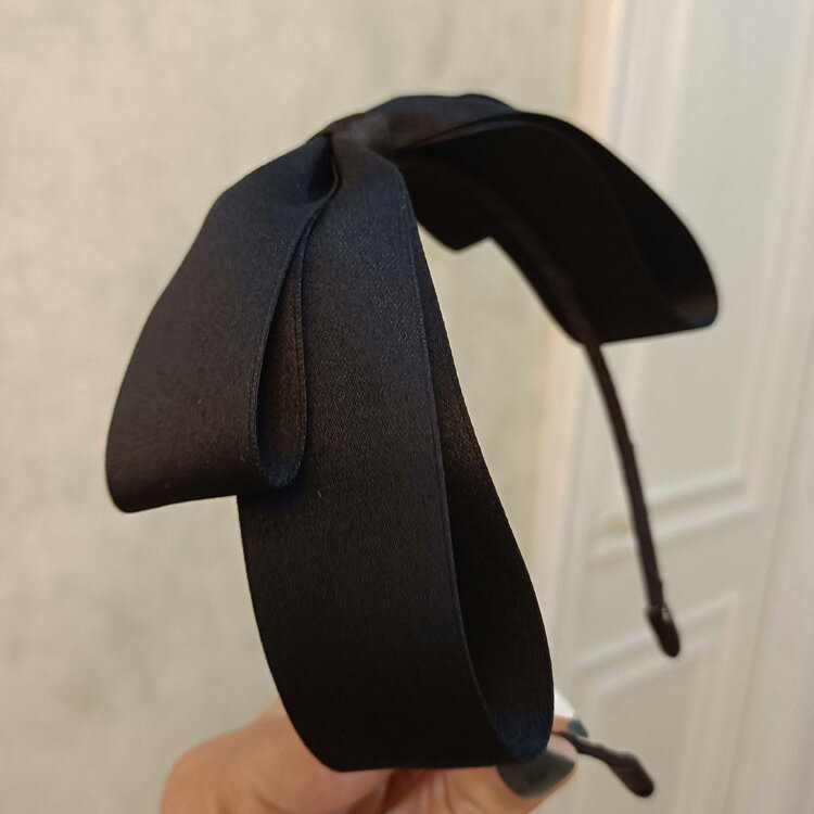 ブラック 大きめリボン カチューシャ 黒 幅広 レース お呼ばれ 痛くない ヘアアクセサリー 二次会 パーティー 白髪隠し エレガント 発表会 髪飾り ヘアアレ...