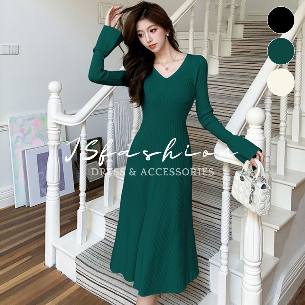 Aライン ニットワンピース Vネック フレア袖 リブニット 長袖 無地 フレアワンピース 膝丈 膝下丈 ミディアム丈 きれいめ 大人可愛い 細見え 黒 緑 アイボリー 上品 フェミニン 秋冬 春 レディース デート お呼ばれ クリスマスコーデ 体型カバー 即日発送のサムネイル