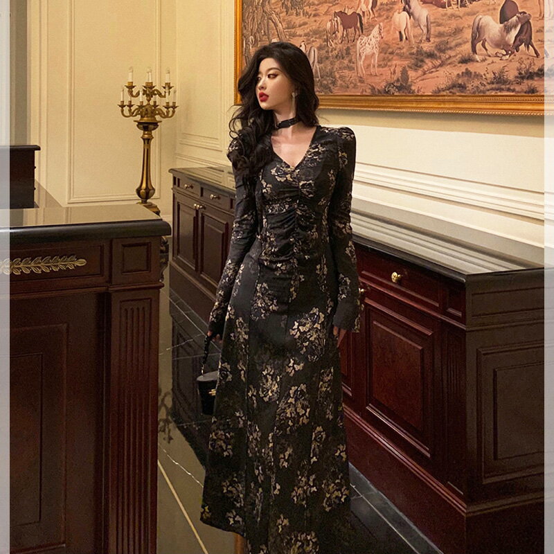 【夏セール★クーポンで30%OFF】ロングドレス 花柄ワンピ Vネック パーティードレス 黒 Aライン ワンピース ロング丈 きれいめ 上品 かっこいい 大きいサイズ お呼ばれドレス 春 秋冬 オケージョン ディナーショー 服装gft1500002