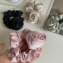 FashionSale全品5%OFFCoupon ローズモチーフ シュシュ 全4色 ヘアゴム 薔薇 サテン 普段使い 無地 黒 緑 ヘアアクセサリー 髪留め パ...
