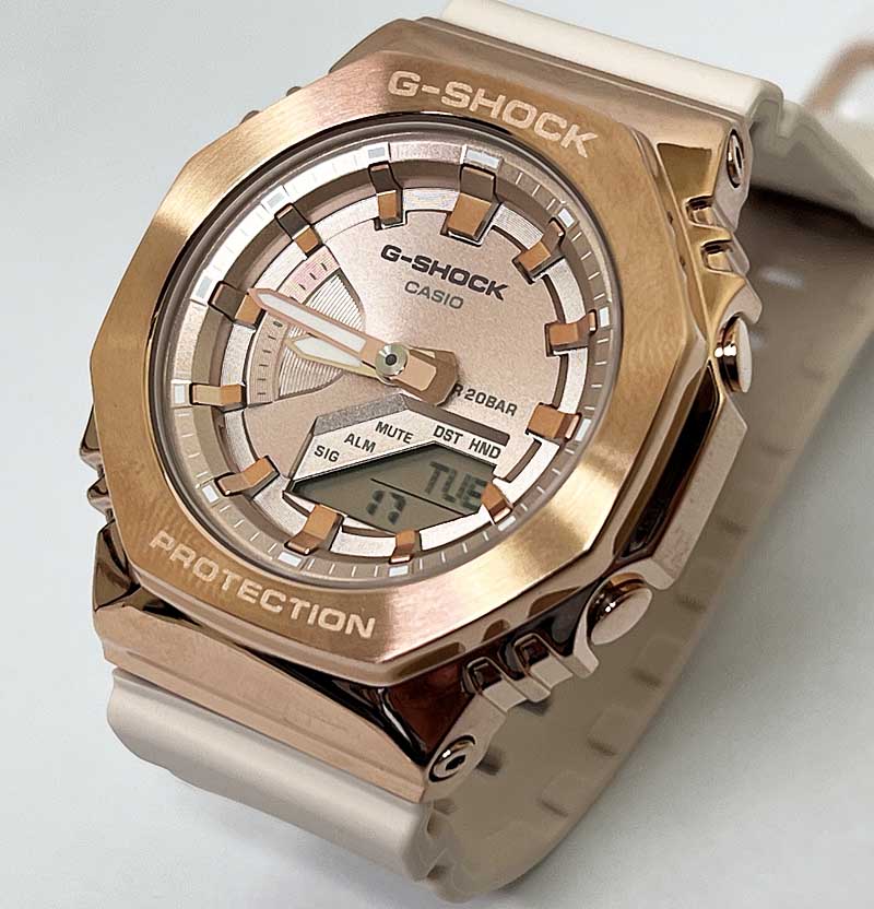 恋人たちのGショック ペアウオッチ g-shock G-SHOCK カシオ 2本セット gショック GM-2100BB-1AJFGM-S2100PG-4AJF アナデジ 電池式 プレゼント 誕生日 御祝い 銀婚式 結婚記念日 婚約