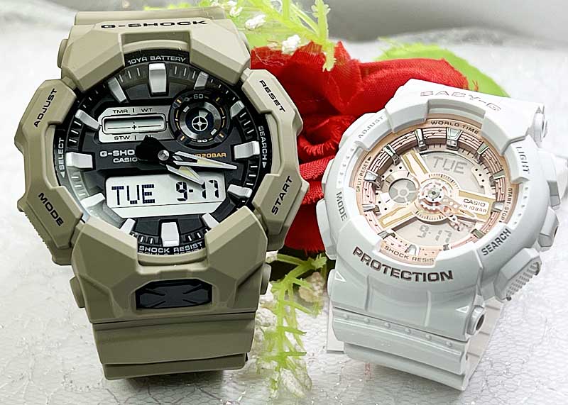 ・常時在庫しておりますG-SHOCK&amp;Baby-G ・発送は365日毎日しております ・500セット以上の品揃えは当店だけ ・専用のカシオペアケース ・シーンにあったラッピンクとメッセージカードも用意してます ・ご自身の希望モデルを組み合わせも可能です カシオのペアだから「カシオペア」 カシオペアを贈って幸せになりましょう カシオペアの意味は ギリシア神話に登場するエチオピアの王妃。 夫は一般的にはケフェウス。娘はアンドロメダ。 当店は別々のデザインでも柔軟にペアを組んでます もしここにはない別々のペアがご希望の場合はお問い合わせください 柔軟にペアを組ませていただきます 店長　村田秀幸 人気のG-SHOCK&amp;BABY-Gのペアです ブランド G-SHOCK(ジーショック) 型番 GA-010-5AJF ケースの形状 円形 風防素材 ミネラルガラス 表示タイプ アナデジ 留め金 タングバックル ケース素材 樹脂 ケース直径・幅 52 ミリ ケース厚 17.5 ミリ バンド素材・タイプ 樹脂 バンドサイズ 145mm-215mm バンド幅 29.3 millimeters バンドカラー ベージュ ベゼル素材 樹脂 ベゼル機能 固定ベゼル カレンダー機能 デイデイト 本体重量 67 g ムーブメント クォーツ メーカー保証 1年 レディース　Baby-G(ベビージー) 型番BA-110X-7A1JF ケースの形状ラウンドフェイス 風防素材ミネラルガラス 表示タイプアナデジ表示 留め金バックル(尾錠) ケース素材合成樹脂 ケース直径・幅43.4 mm ケース厚15.8 mm バンド素材・タイプ合成樹脂 ベルトタイプ バンド長約12.5~18.0cm バンドカラーホワイト 文字盤カラーゴールド カレンダー機能日付、曜日表示 その他 機能LEDライト , ワールドタイム, アラーム 本体重量45 g ムーブメントクオーツ 耐水圧100 m メーカー保証1年間保証 セット内容:本体、ボックス、取扱説明書、保証書は取扱説明書に付属 日常生活用強化防水:10BAR G-SHOCK&amp;BABY-Gペアウォッチは いつでもあなたの幸せを演出いたします 祝事 合格祝い 進学内祝い 成人式 御成人御祝 卒業記念品 卒業祝い 御卒業御祝 入学祝い 入学内祝い 中学校 高校 大学 就職祝い 社会人 御祝い 内祝い 引き出物 金婚式 銀婚式 御結婚お祝い ご結婚御祝い 御結婚御祝 結婚祝い 結婚内祝い 結婚式 誕生日 バースデー バースディ バースディー 昇進祝い 昇格祝い 就任 ウエディングギフト 結納 結納返し 結婚記念日 プチギフト プロポーズ 告白 バレンタインデー バレンタインデイ ホワイトデー ホワイトデイ ギフト プレゼント ハロウィーン サプライズイベント 親孝行 お返し 御礼 お礼 謝礼 御返し お返し お祝い返し 季節のご挨拶 御正月 お正月 御年賀 お年賀 御年始 母の日 父の日 御中元 お中元 敬老の日 クリスマス クリスマスプレゼント お歳暮 御歳暮 春夏秋冬 長寿のお祝い 還暦（かんれき） 還暦御祝い 還暦祝 祝還暦 華甲（かこう） 古希 法人向け 異動 転勤 定年退職 退職 転職 お餞別 贈答品 心ばかり 寸志 新歓 歓迎 送迎 新年会 忘年会 二次会 記念品 景品 転職祝い 送別会 ここが喜ばれてます ペアウォッチ ラッピング 手書きメッセージ 中の写真 上品 上質 高級 おしゃれ 可愛い かわいい 人気 おすすめこんな想いで… ありがとう ごめんね おめでとう 今までお世話になりました 祝福 これから よろしくお願いします 遅れてごめんねサプライズ 愛してる 君に夢中 気になっています こんな方に 夫 妻 恋人 両親 カップル 彼女 彼氏 お父さん お母さん 兄弟 姉妹 子供 おばあちゃん おじいちゃん 先生 職場 先輩 後輩 同僚 親友G-SHOCKとBaby-Gのペアウオッチです カシオのペアだから「カシオペア」 カシオペアを贈って幸せになりましょう 当店は1000セット以上G-SHOCKペアをご用意してます こちらです ↓