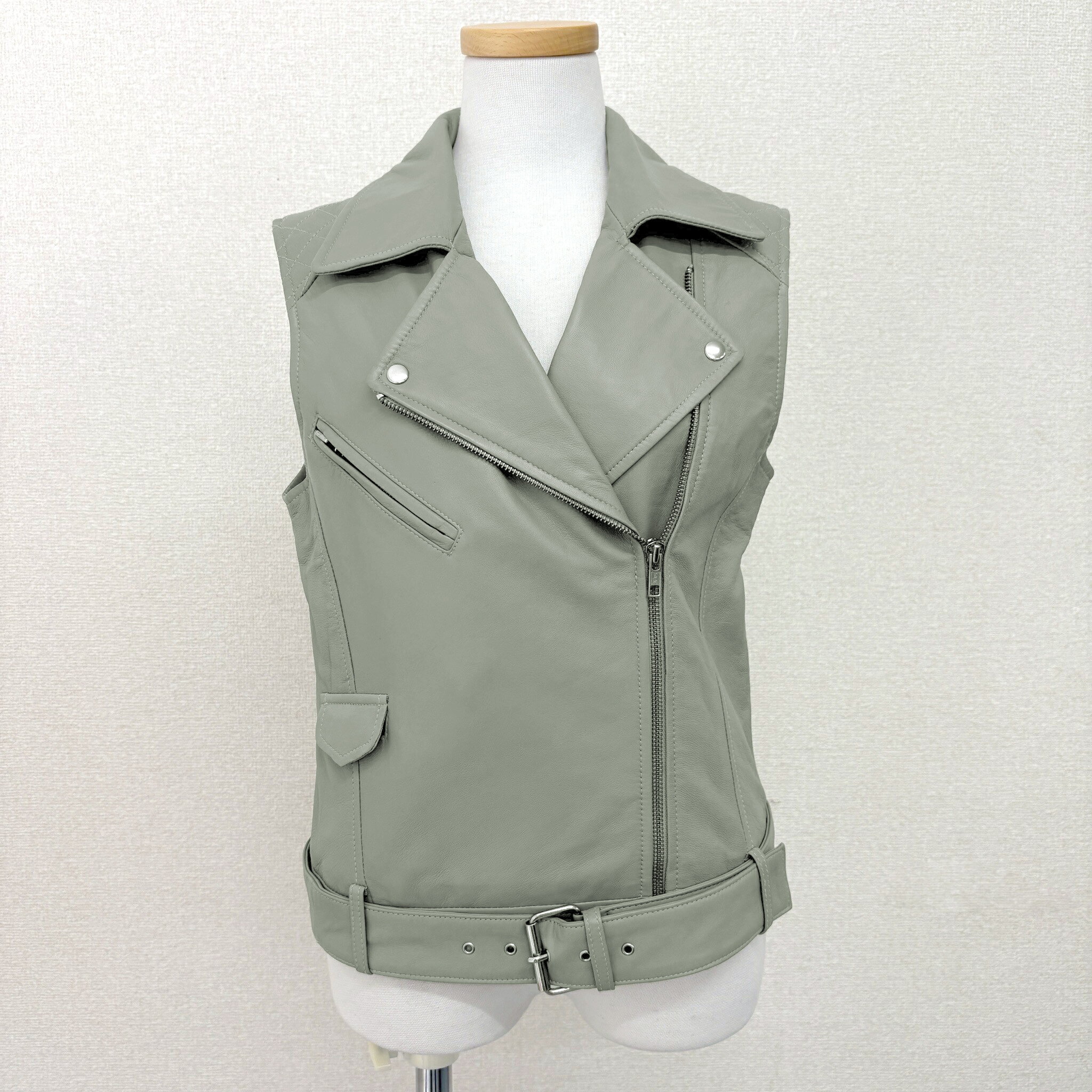 【アウトレット 訳あり】レザーベスト ライダースベスト ダブル ライダース ダブルライダース 本革 本皮 革ジャン 皮ジャン ラムレザー 羊革 グレージュ レディース アウトレット 秋 冬 訳あり 交換・返品不可 ot-114