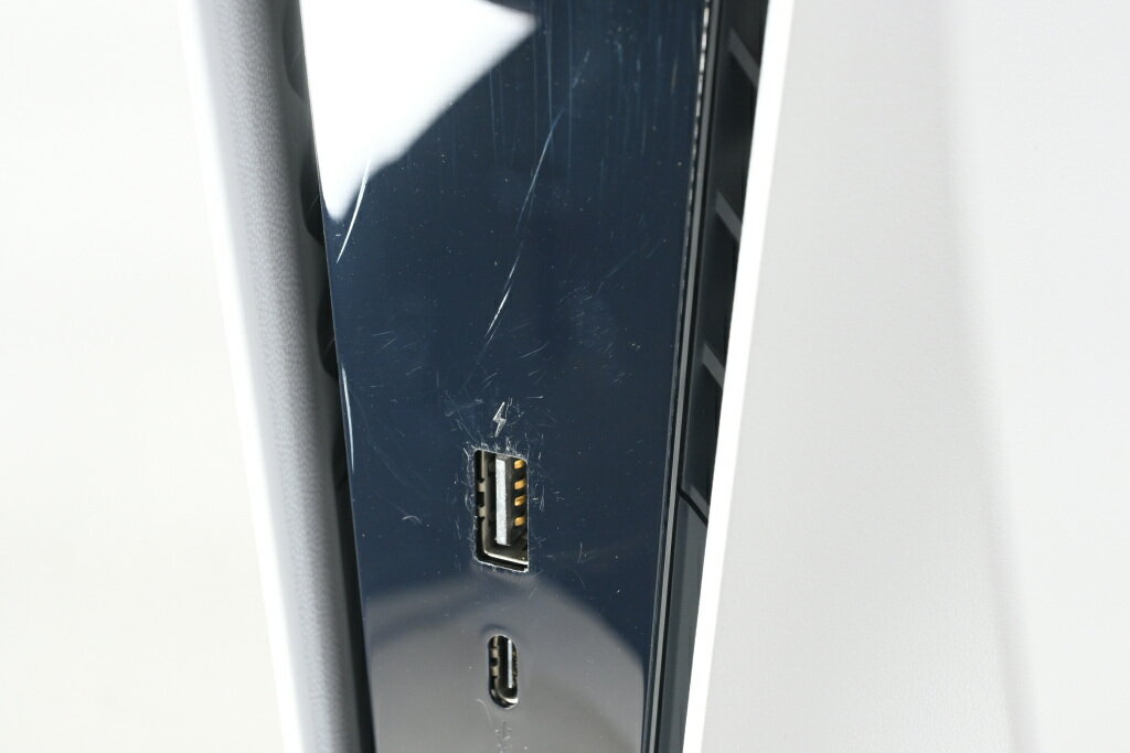 【中古】PlayStation 5 (SSD 825GB) CFI-1000A01