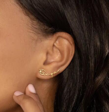 ネーム 名前 ピアス 手書き フォントが選べる 名前が入れられる 筆記体 サイン オーダーメイド 名入れ プレゼント 誕生日 記念日 カップル クリスマス 名前...