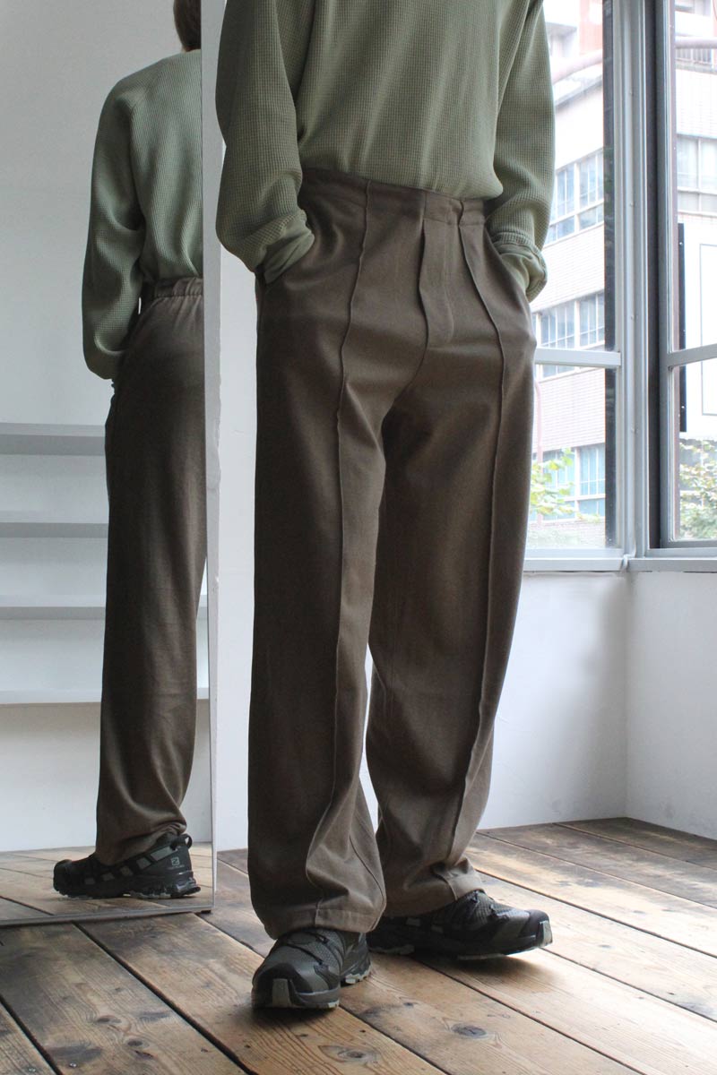 【SALE】LADY WHITE CO.（レディ ホワイト カンパニー）NYLON BAND PANT ジャージースラックスパンツ DARK SAND NEW