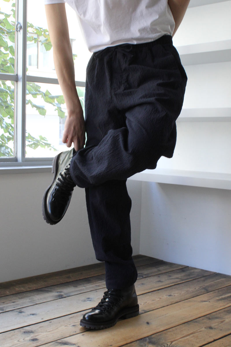 【SALE】【メンズ新品】YOU MUST CREATE（ユーマストクリエイト）ALVA SEERSUCKER CORD SKATE TROUSERS クロップドイージーパンツ NAVY [NEW]