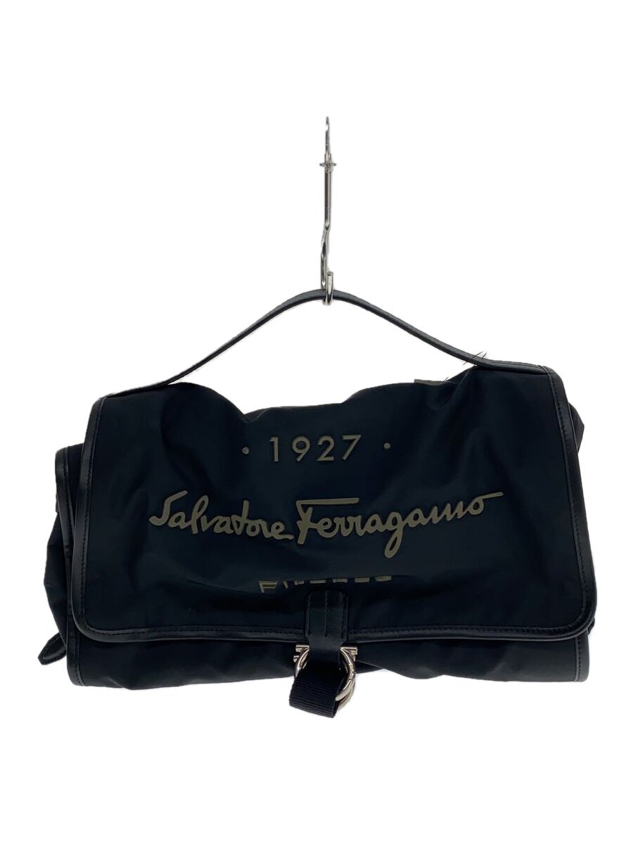 【ブランド】Salvatore Ferragamo 【ブランドカナ】サルヴァトーレフェラガモ 【型番】 【程度】A 【サイズ】 【メインカラー】ブラック 【素材・生地】ナイロン 【キーワード】　　 2025/08/04 スーパーセカンドストリート所沢トコトコスクエア店【4117】【中古】Salvatore Ferragamo◆クラッチバッグ/ナイロン/BLK ブランド Salvatore Ferragamo 型番 カラー ブラック 柄 素材・生地 ナイロン>色・素材について サイズ >サイズ表示について 実寸（cm） 【バッグ】 マチ：5 / 高さ：24 / 幅：29 / 持ち手：26 【その他】 その他サイズ：/ 商品は　スーパーセカンドストリート所沢トコトコスクエア店の店頭にて販売しております。商品に関するお問合わせは、お電話(TEL:04-2940-8026)にて、問合わせ番号：2341175700233をお伝えください。 配送方法やお支払い方法に関するお問い合わせは、サポートセンターまでご連絡をお願いします。 ※お電話の対応は営業時間内のみとなります。お問い合わせフォームでお問い合わせの際はご注文番号をご記入下さい