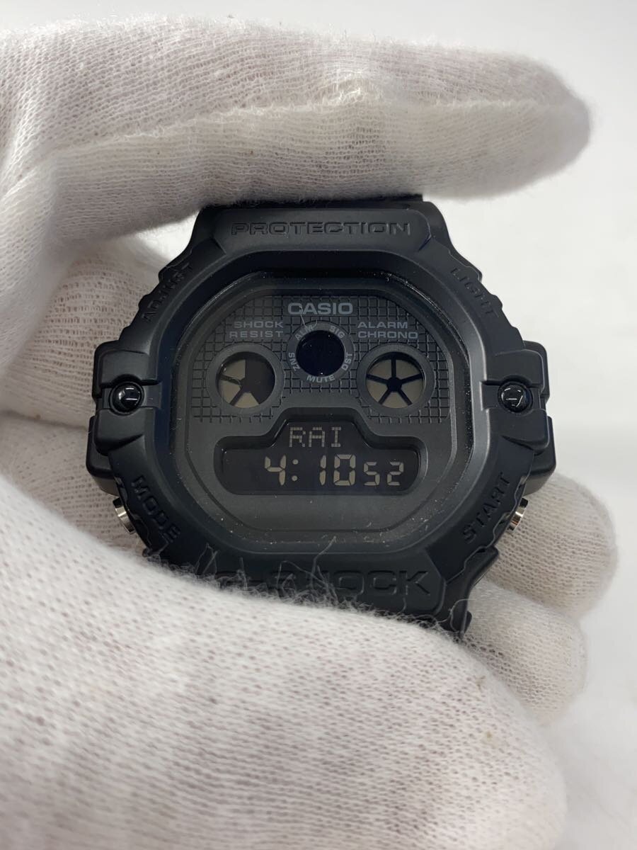 【ブランド】CASIO 【ブランドカナ】カシオ 【型番】 【程度】B 【サイズ】 【メインカラー】グレー 【素材・生地】その他 【キーワード】　　 2025/06/01 セカンドストリート神宮店【4529】【中古】CASIO◆腕時計/デジタル/-- ブランド CASIO 型番 カラー グレー 柄 素材・生地 その他>色・素材について サイズ >サイズ表示について 実寸（cm） 【腕時計】 ケース縦：4.2 / ケース横：4.6 / 文字盤縦：2.8 / 文字盤横：3 / ケースの厚さ：1.5 / バンド幅：1.8 / 手首周り：/ 【その他】 その他サイズ：/ 商品は　セカンドストリート神宮店の店頭にて販売しております。商品に関するお問合わせは、お電話(TEL:0985-60-2620)にて、問合わせ番号：2320003501686をお伝えください。 配送方法やお支払い方法に関するお問い合わせは、サポートセンターまでご連絡をお願いします。 ※お電話の対応は営業時間内のみとなります。お問い合わせフォームでお問い合わせの際はご注文番号をご記入下さい