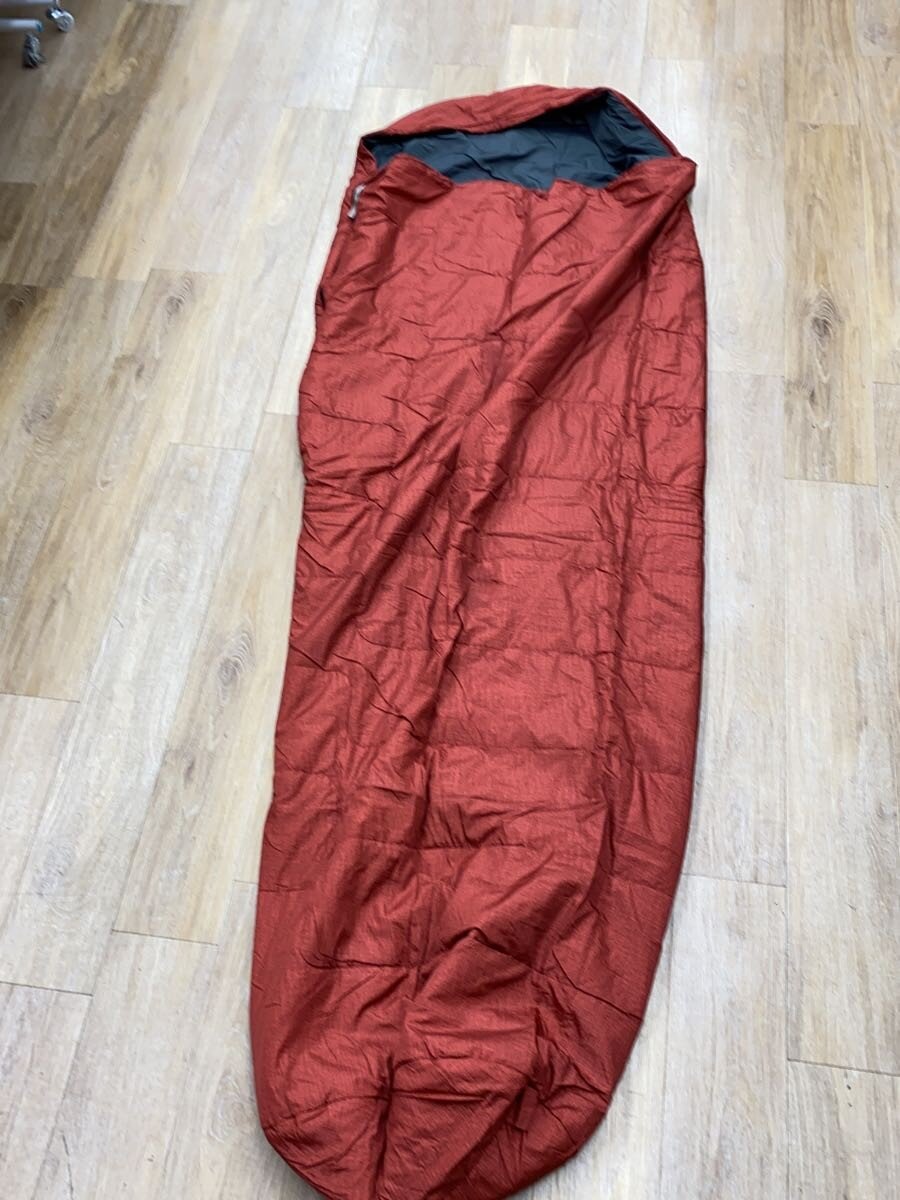 2nd STREET 楽天市場店の【中古】Qualz◆シュラフ/RED【スポーツ】｜アングル2