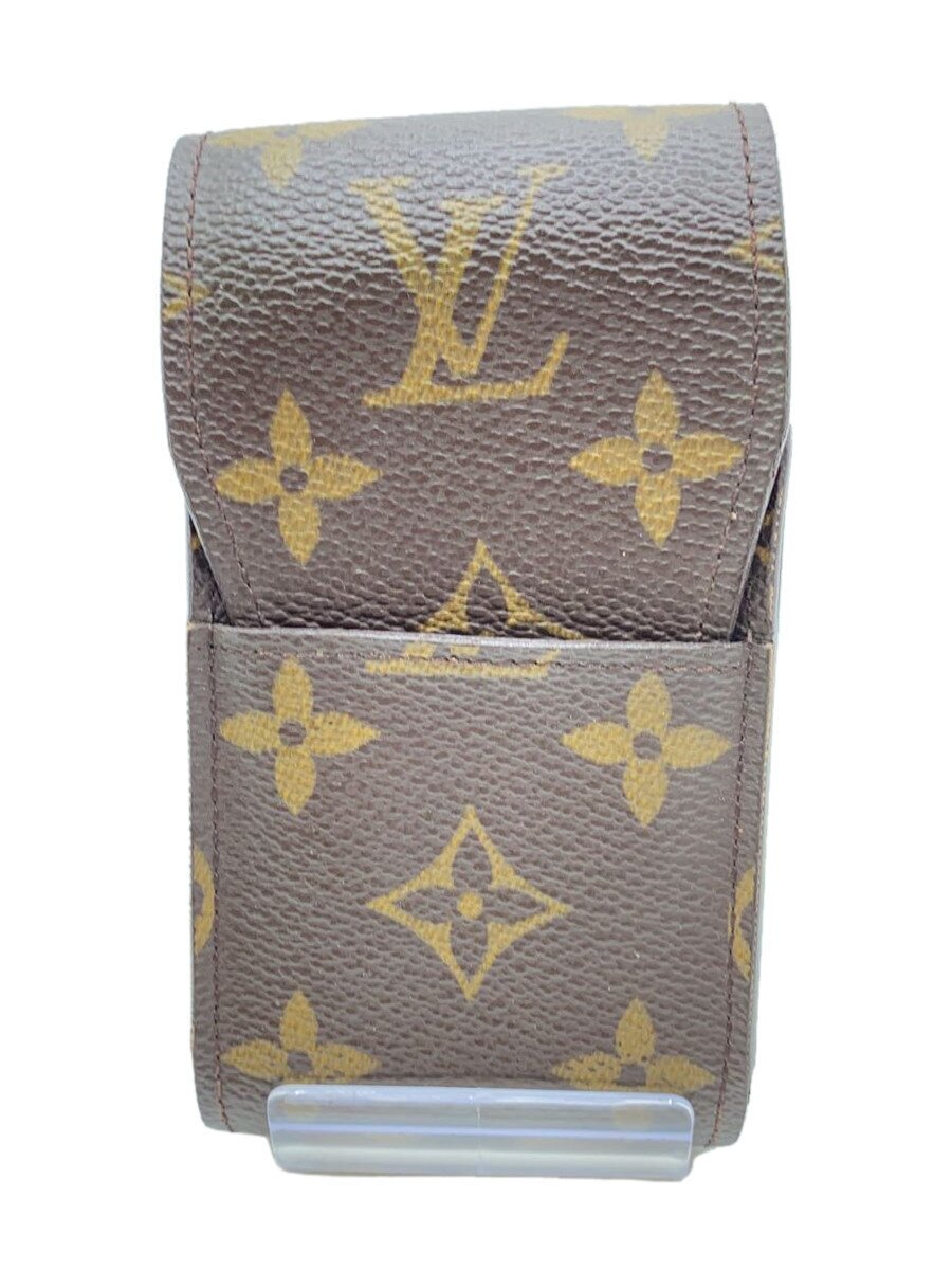 【ブランド】LOUIS VUITTON 【ブランドカナ】ルイヴィトン 【型番】M63024 【程度】B 【サイズ】 【メインカラー】ブラウン 【素材・生地】PVC（ビニール） 【キーワード】　　 2025/04/23 セカンドストリート深作16号店【2007】【中古】LOUIS VUITTON◆エテュイ・シガレット_モノグラム・キャンバス_BRW/PVC/BRW ブランド LOUIS VUITTON 型番 M63024 カラー ブラウン 柄 素材・生地 PVC（ビニール）>色・素材について サイズ >サイズ表示について 実寸（cm） 【ウォレット】 縦：12.5 / 横：6.5 / 厚み：2 【その他】 その他サイズ：/ 商品は　セカンドストリート深作16号店の店頭にて販売しております。商品に関するお問合わせは、お電話(TEL:048-681-5111)にて、問合わせ番号：2320073702204をお伝えください。 配送方法やお支払い方法に関するお問い合わせは、サポートセンターまでご連絡をお願いします。 ※お電話の対応は営業時間内のみとなります。お問い合わせフォームでお問い合わせの際はご注文番号をご記入下さい この商品に関する出品店舗からのコメント 目立つダメージなどはなく、着用に差支えのないお品物です(写真にてご確認ください）※商品には写真では確認しづらいダメージや汚れがある場合がございます。商品について気になる点がございましたら販売店舗までお問い合わせくださいませ。