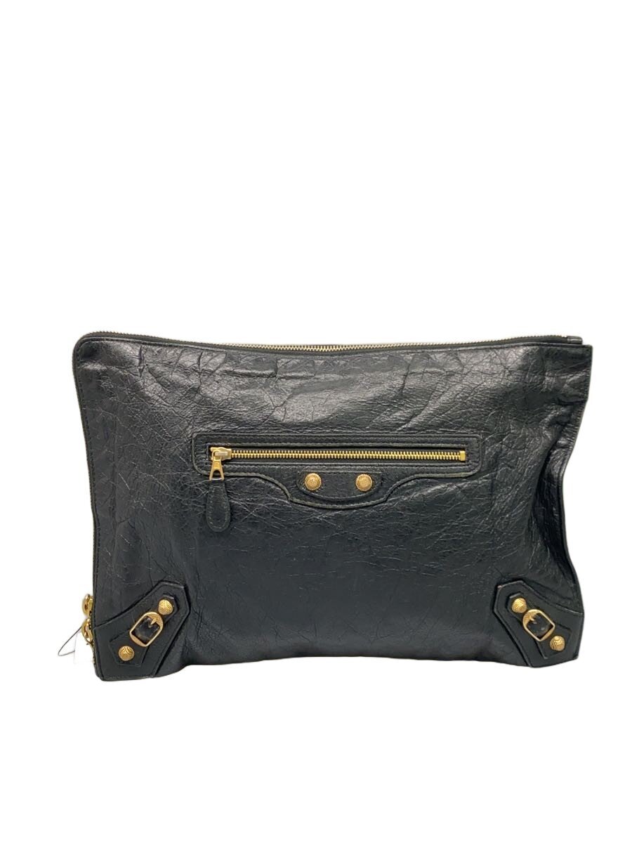 【ブランド】BALENCIAGA 【ブランドカナ】バレンシアガ 【型番】 【程度】B 【サイズ】 【メインカラー】ブラック 【素材・生地】レザー 【キーワード】　　　/ 2026/06/09 セカンドストリート福岡天神3号店【5041】【中古】BALENCIAGA◆シティ/L字クラッチバッグ/レザー ブランド BALENCIAGA 型番 カラー ブラック 柄 素材・生地 レザー>色・素材について サイズ >サイズ表示について 実寸（cm） 【バッグ】 マチ：/ / 高さ：23 / 幅：33 / 持ち手：/ 【その他】 その他サイズ：/ 商品は　セカンドストリート福岡天神3号店の店頭にて販売しております。商品に関するお問合わせは、お電話(TEL:092-401-8061)にて、問合わせ番号：2332874303085をお伝えください。 配送方法やお支払い方法に関するお問い合わせは、サポートセンターまでご連絡をお願いします。 ※お電話の対応は営業時間内のみとなります。お問い合わせフォームでお問い合わせの際はご注文番号をご記入下さい この商品に関する出品店舗からのコメント 当店の商品をご覧いただき誠にありがとうございます。若干の使用感はございますが、まだまだお使いいただけます。あくまで中古品となること、店頭でも併売中であることをご理解の上、ご検討をお願いいたします。商品について気になる点がございましたら、販売店舗までお問い合わせ下さいませ。