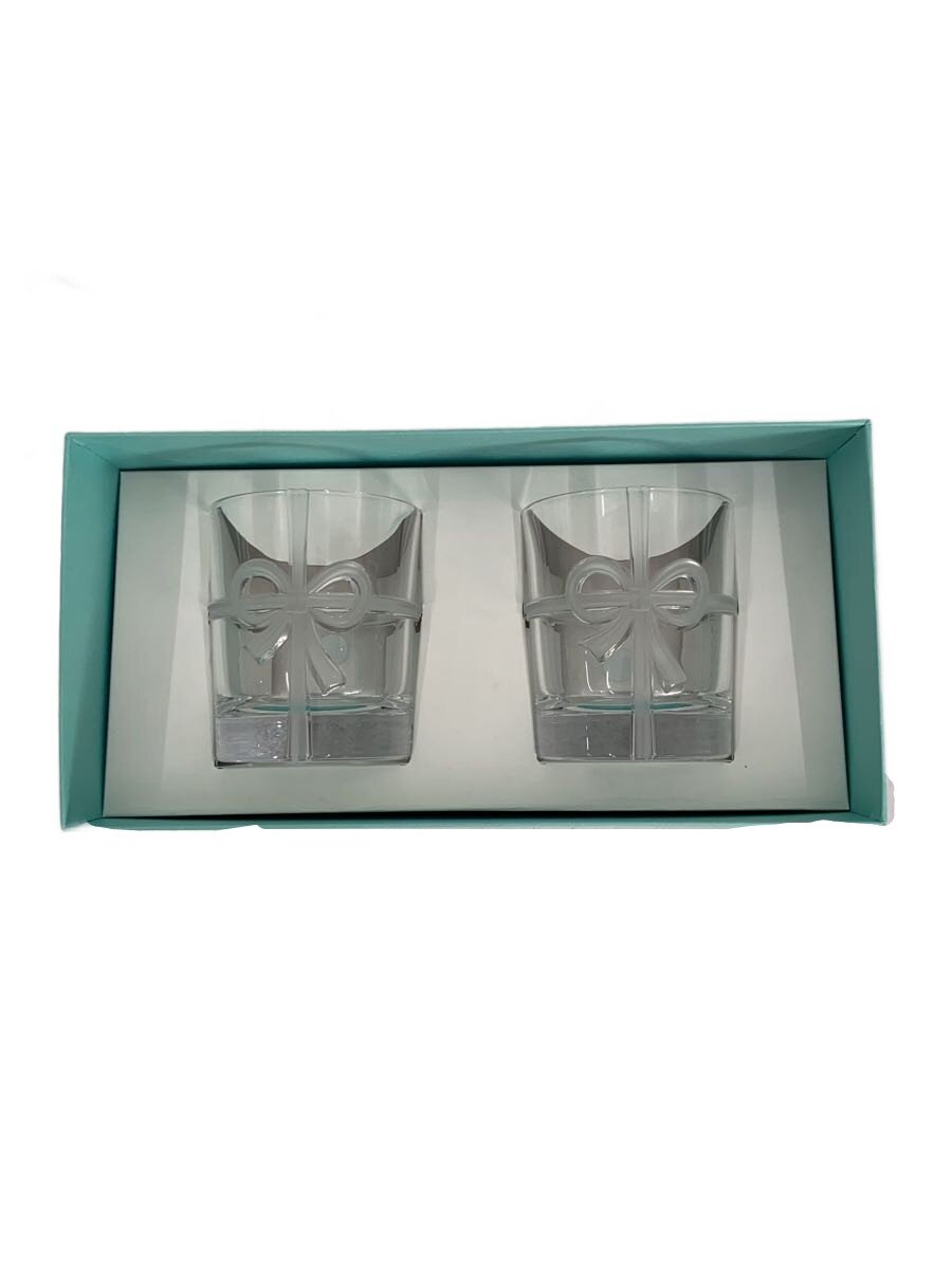 【ブランド】TIFFANY&Co. 【ブランドカナ】ティファニー 【型番】 【程度】B 【サイズ】 【メインカラー】クリア 【素材・生地】 【キーワード】　　　/ 2026/08/13 セカンドストリート姫路山吹店【3394】【中古】TIFFANY&amp;Co.◆グラス/2点セット/CLR ブランド TIFFANY&Co. 型番 カラー クリア 柄 素材・生地 >色・素材について サイズ >サイズ表示について 実寸（cm） 【グラス】 幅：7.7 / 高さ：9 / 奥行：7.7 【その他】 その他サイズ：/ 商品は　セカンドストリート姫路山吹店の店頭にて販売しております。商品に関するお問合わせは、お電話(TEL:079-299-1130)にて、問合わせ番号：2333944708380をお伝えください。 配送方法やお支払い方法に関するお問い合わせは、サポートセンターまでご連絡をお願いします。 ※お電話の対応は営業時間内のみとなります。お問い合わせフォームでお問い合わせの際はご注文番号をご記入下さい この商品に関する出品店舗からのコメント ※商品には写真では確認しづらいダメージや汚れがある場合がございます。商品について気になる点がございましたら販売店舗までお問い合わせくださいませ。
