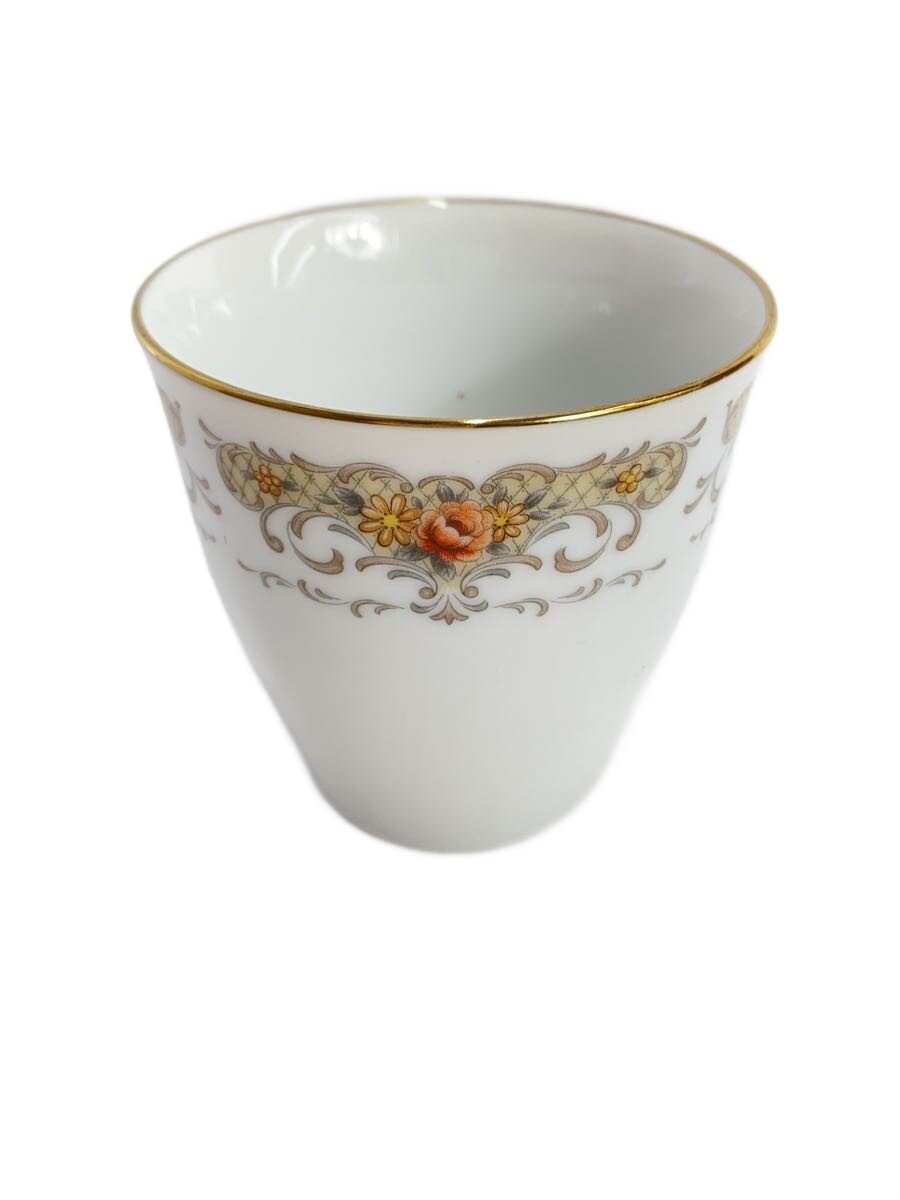 【ブランド】Noritake 【ブランドカナ】ノリタケ 【型番】 【程度】B 【サイズ】 【メインカラー】ホワイト 【素材・生地】 【キーワード】　　　/ 2026/07/15 セカンドストリート狭山富士見店【4451】【中古】Noritake◆湯呑/5点セット/WHT ブランド Noritake 型番 カラー ホワイト 柄 素材・生地 >色・素材について サイズ >サイズ表示について 実寸（cm） 【湯呑】 幅：7cm / 高さ：6.5cm / 奥行：7cm 【その他】 その他サイズ：/ 商品は　セカンドストリート狭山富士見店の店頭にて販売しております。商品に関するお問合わせは、お電話(TEL:04-2006-0164)にて、問合わせ番号：2344513408396をお伝えください。 配送方法やお支払い方法に関するお問い合わせは、サポートセンターまでご連絡をお願いします。 ※お電話の対応は営業時間内のみとなります。お問い合わせフォームでお問い合わせの際はご注文番号をご記入下さい この商品に関する出品店舗からのコメント 湯呑5点セット/黄ばみ有り