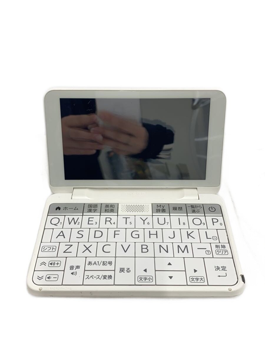 【ブランド】SHARP 【ブランドカナ】シャープ 【型番】 【程度】B 【カラー】 【キーワード】　　　/ 2026/08/19 セカンドストリート狭山富士見店 【4451】【中古】SHARP◆電子辞書 PW-J1-W//【家電・ビジュアル・オーディオ】 ブランド SHARP 型番 カラー 実寸（cm） 【電子辞書】 幅：15cm / 高さ：9.5cm / 奥行：1.5cm 【その他】 その他サイズ：/ 商品は　セカンドストリート狭山富士見店の店頭にて販売しております。商品に関するお問合わせは、お電話(TEL:04-2006-0164)にて、問合わせ番号：2344513913043をお伝えください。 配送方法やお支払い方法に関するお問い合わせは、サポートセンターまでご連絡をお願いします。 ※お電話の対応は営業時間内のみとなります。お問い合わせフォームでお問い合わせの際はご注文番号をご記入下さい この商品に関する出品店舗からのコメント コード有/目立った傷や汚れは見受けられません。ご不明な点がございましたら、お問い合わせください。