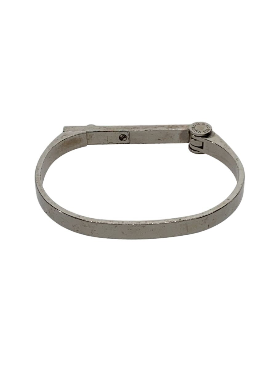 【ブランド】LOUIS VUITTON 【ブランドカナ】ルイヴィトン 【型番】 【程度】C 【サイズ】 【メインカラー】シルバー 【素材・生地】SILVER 【キーワード】　　 2026/04/19 セカンドストリート愛知川店【4884】【中古】LOUIS VUITTON◆バングル/SILVER/SLV ブランド LOUIS VUITTON 型番 カラー シルバー 柄 素材・生地 SILVER>色・素材について サイズ >サイズ表示について 実寸（cm） 【ブレスレット】 幅：0.5 / 手首周り：18.5 【その他】 その他サイズ：/ 商品は　セカンドストリート愛知川店の店頭にて販売しております。商品に関するお問合わせは、お電話(TEL:0749-46-5820)にて、問合わせ番号：2348840113121をお伝えください。 配送方法やお支払い方法に関するお問い合わせは、サポートセンターまでご連絡をお願いします。 ※お電話の対応は営業時間内のみとなります。お問い合わせフォームでお問い合わせの際はご注文番号をご記入下さい