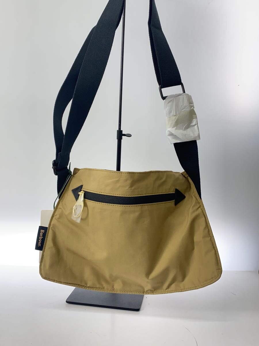 【ブランド】Barbour 【ブランドカナ】バブアー 【型番】 【程度】B 【サイズ】 【メインカラー】キャメル 【素材・生地】その他 【キーワード】　　 2025/11/30 セカンドストリート松山フライブルク通り店【4013】【中古】Barbour◆ショルダーバッグ/--/CML ブランド Barbour 型番 カラー キャメル 柄 無地 素材・生地 その他>色・素材について サイズ >サイズ表示について 実寸（cm） 【バッグ】 マチ：0.5 / 高さ：20 / 幅：30.5 / 持ち手：/ 【その他】 その他サイズ：/ 商品は　セカンドストリート松山フライブルク通り店の店頭にて販売しております。商品に関するお問合わせは、お電話(TEL:089-986-7797)にて、問合わせ番号：2340135013444をお伝えください。 配送方法やお支払い方法に関するお問い合わせは、サポートセンターまでご連絡をお願いします。 ※お電話の対応は営業時間内のみとなります。お問い合わせフォームでお問い合わせの際はご注文番号をご記入下さい