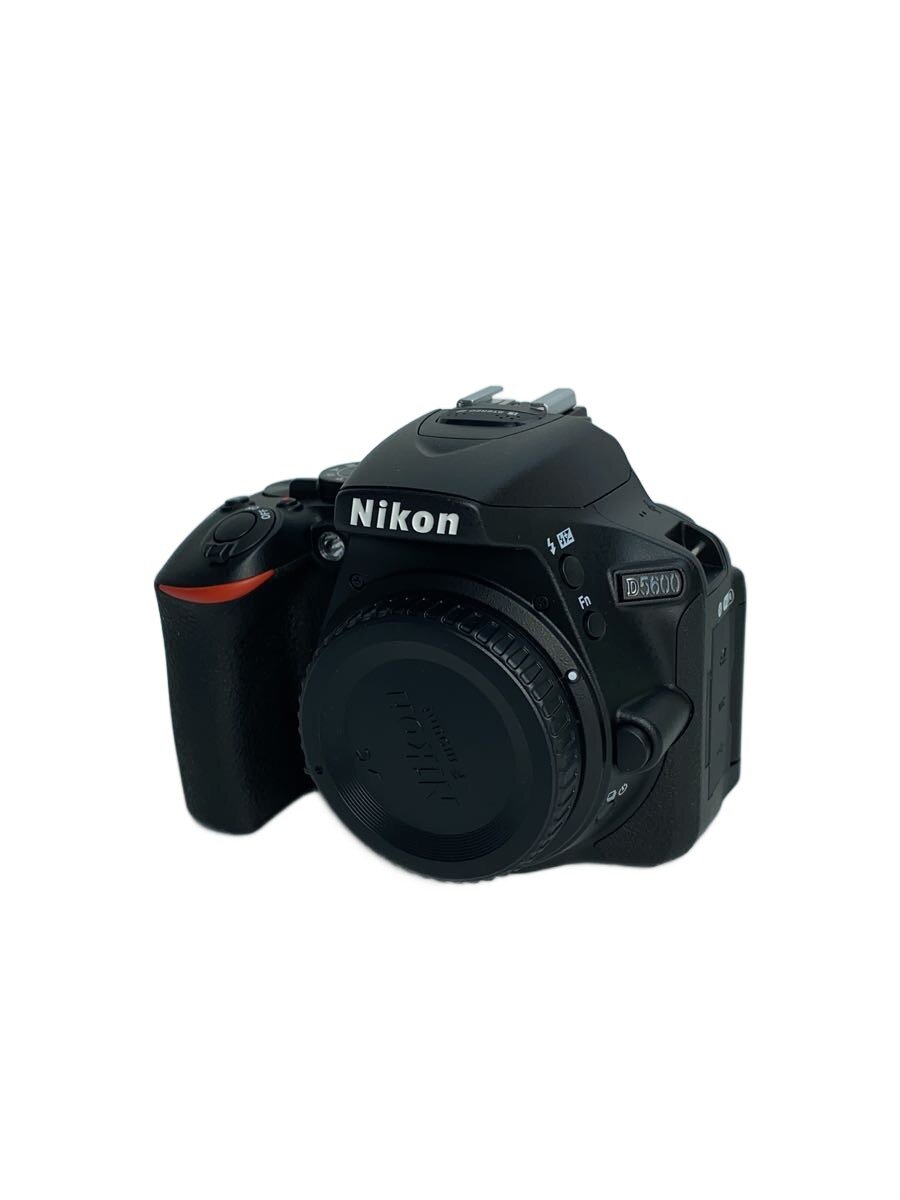 【中古】Nikon◆デジタル一眼カメラ D5600 ダブルズームキット【カメラ】