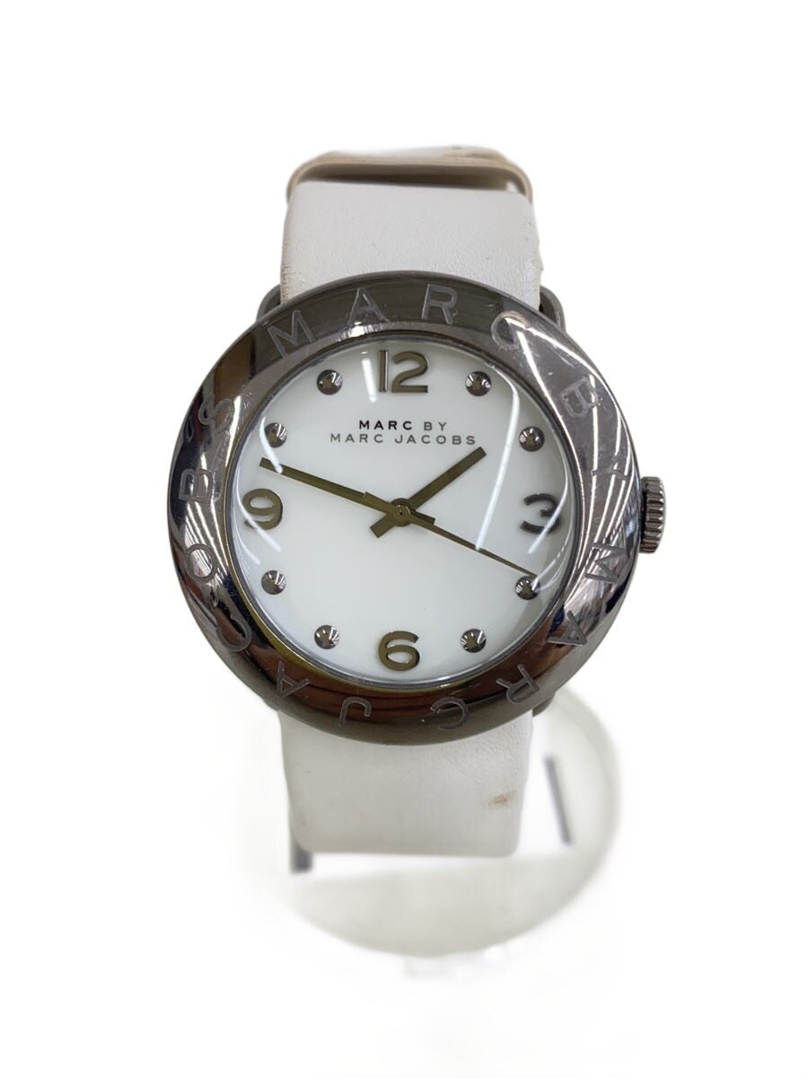 【ブランド】MARC BY MARC JACOBS 【ブランドカナ】マークバイマークジェイコブス 【型番】 【程度】B 【サイズ】 【メインカラー】ホワイト 【素材・生地】 【キーワード】　　 2025/08/17 セカンドストリート加西店【4081】【中古】MARC BY MARC JACOBS◆腕時計/アナログ/WHT ブランド MARC BY MARC JACOBS 型番 カラー ホワイト 柄 素材・生地 >色・素材について サイズ >サイズ表示について 実寸（cm） 【腕時計】 ケース縦：3.5 / ケース横：3.9 / 文字盤縦：2.5 / 文字盤横：2.5 / ケースの厚さ：0.8 / バンド幅：2 / 手首周り：/ 【その他】 その他サイズ：/ 商品は　セカンドストリート加西店の店頭にて販売しております。商品に関するお問合わせは、お電話(TEL:0790-43-0112)にて、問合わせ番号：2340813518087をお伝えください。 配送方法やお支払い方法に関するお問い合わせは、サポートセンターまでご連絡をお願いします。 ※お電話の対応は営業時間内のみとなります。お問い合わせフォームでお問い合わせの際はご注文番号をご記入下さい この商品に関する出品店舗からのコメント ベルトにスレ、汚れがございます。