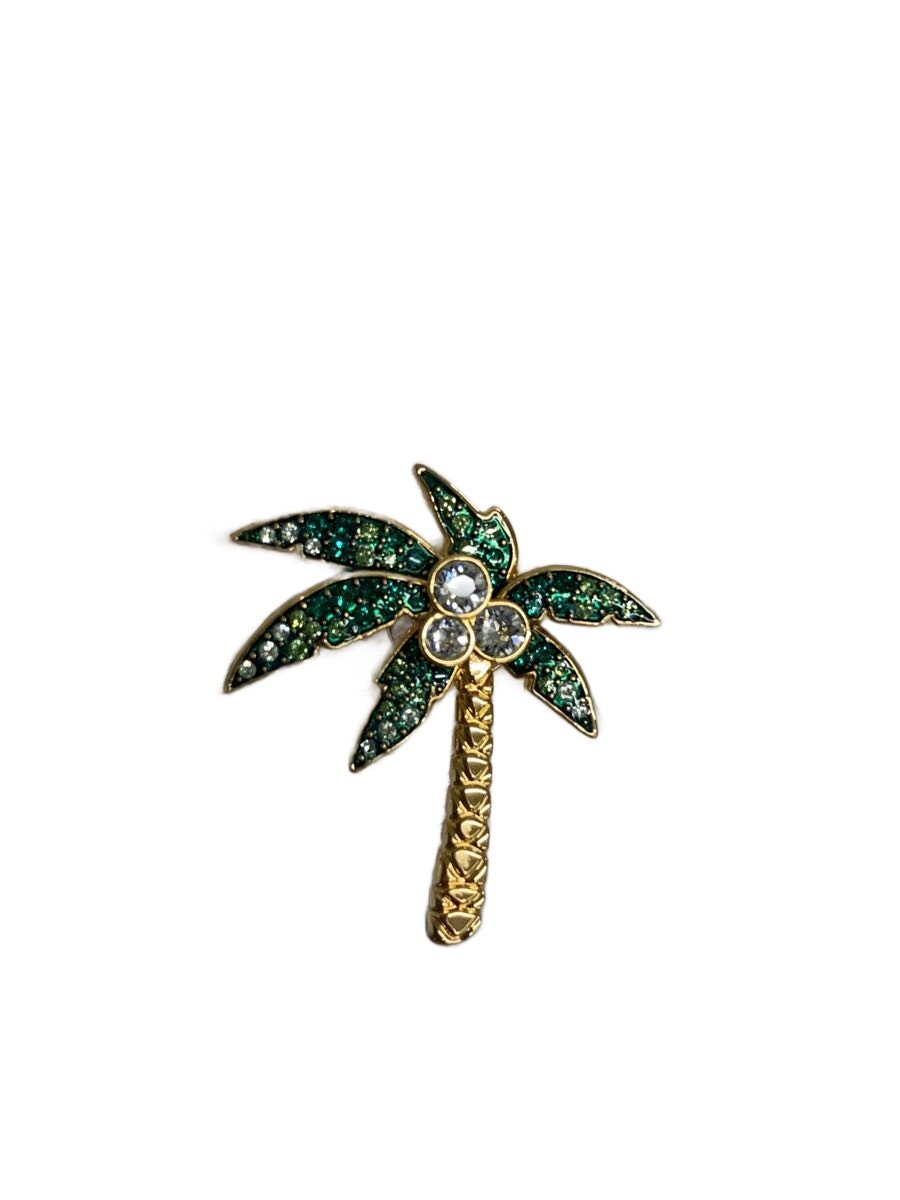 【ブランド】Swarovski 【ブランドカナ】スワロフスキー 【型番】 【程度】B 【サイズ】 【メインカラー】グリーン 【素材・生地】その他 【キーワード】　　　/ 2026/08/17 セカンドストリート浮之城店【1945】【中古】Swarovski◆アクセサリー/--/スワロフスキー ブランド Swarovski 型番 カラー グリーン 柄 素材・生地 その他>色・素材について サイズ >サイズ表示について 実寸（cm） 【/】 幅：2.7 / 高さ：3 / 奥行：1.5 【その他】 その他サイズ：/ 商品は　セカンドストリート浮之城店の店頭にて販売しております。商品に関するお問合わせは、お電話(TEL:0985-60-1760)にて、問合わせ番号：2319454523620をお伝えください。 配送方法やお支払い方法に関するお問い合わせは、サポートセンターまでご連絡をお願いします。 ※お電話の対応は営業時間内のみとなります。お問い合わせフォームでお問い合わせの際はご注文番号をご記入下さい