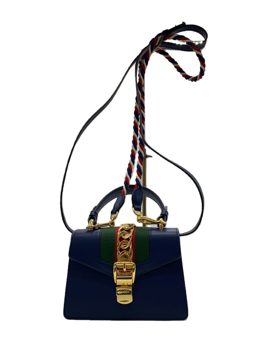 【ブランド】GUCCI 【ブランドカナ】グッチ 【型番】421882 CVLEG 8638 【程度】B 【サイズ】 【メインカラー】ネイビー 【素材・生地】レザー 【キーワード】　　　/ 2025/07/18 セカンドストリート北九州葛原店【2114】【中古】GUCCI◆ショルダーバッグ_シルヴィ/レザー/NVY ブランド GUCCI 型番 421882 CVLEG 8638 カラー ネイビー 柄 素材・生地 レザー>色・素材について サイズ >サイズ表示について 実寸（cm） 【バッグ】 マチ：8 / 高さ：14 / 幅：18 / 持ち手：/ 【その他】 その他サイズ：/ 商品は　セカンドストリート北九州葛原店の店頭にて販売しております。商品に関するお問合わせは、お電話(TEL:093-474-8330)にて、問合わせ番号：2321146725229をお伝えください。 配送方法やお支払い方法に関するお問い合わせは、サポートセンターまでご連絡をお願いします。 ※お電話の対応は営業時間内のみとなります。お問い合わせフォームでお問い合わせの際はご注文番号をご記入下さい