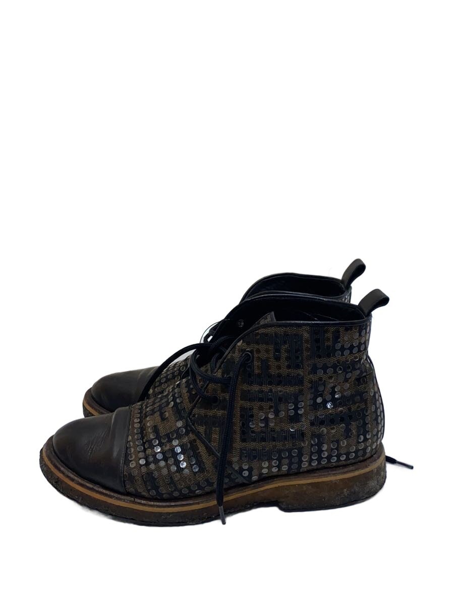 【ブランド】FENDI 【ブランドカナ】フェンディ 【型番】 【程度】C 【サイズ】37 【メインカラー】ブラウン 【素材・生地】キャンバス 【キーワード】　　 2025/10/04 セカンドストリート狸小路3丁目店【1963】【中古】FENDI◆オールド/ズッカ/スパンコール ブランド FENDI 型番 カラー ブラウン 柄 素材・生地 キャンバス>色・素材について サイズ 37>サイズ表示について 実寸（cm） 【ブーツ】 ヒール：2.5 / 高さ：13 / ソール全長：26 【その他】 その他サイズ：/ 商品は　セカンドストリート狸小路3丁目店の店頭にて販売しております。商品に関するお問合わせは、お電話(TEL:011-210-7744)にて、問合わせ番号：2319634227096をお伝えください。 配送方法やお支払い方法に関するお問い合わせは、サポートセンターまでご連絡をお願いします。 ※お電話の対応は営業時間内のみとなります。お問い合わせフォームでお問い合わせの際はご注文番号をご記入下さい