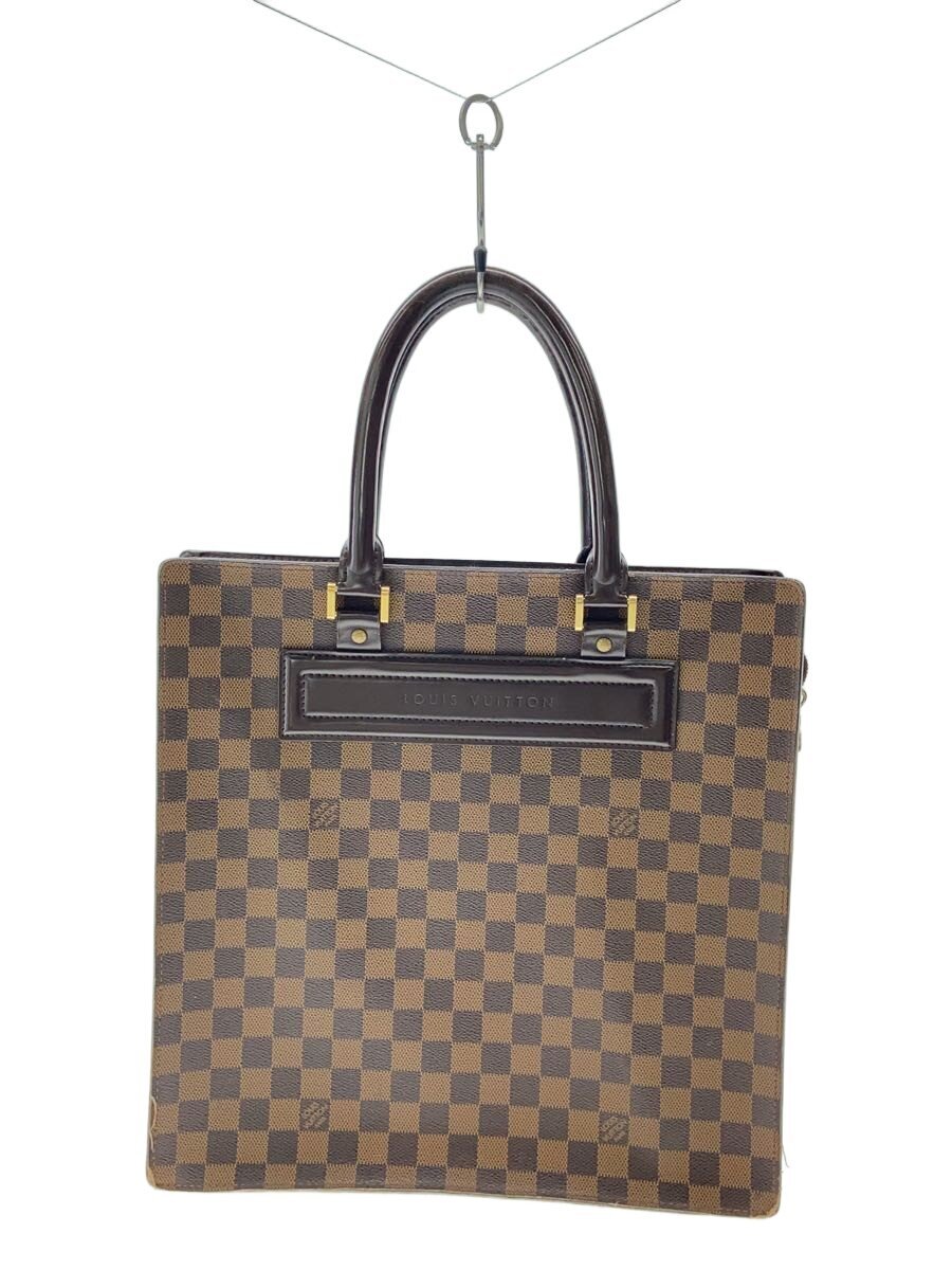 【ブランド】LOUIS VUITTON 【ブランドカナ】ルイヴィトン 【型番】 【程度】C 【サイズ】 【メインカラー】ブラウン 【素材・生地】レザー 【キーワード】　　 2025/08/28 セカンドストリート綾瀬店【4239】【中古】LOUIS VUITTON◆バッグ/レザー/BRW【バッグ】 ブランド LOUIS VUITTON 型番 カラー ブラウン 柄 素材・生地 レザー>色・素材について サイズ >サイズ表示について 実寸（cm） 【バッグ】 マチ：10 / 高さ：34 / 幅：34 / 持ち手：44 【その他】 その他サイズ：/ 商品は　セカンドストリート綾瀬店の店頭にて販売しております。商品に関するお問合わせは、お電話(TEL:03-5849-6017)にて、問合わせ番号：2342392127513をお伝えください。 配送方法やお支払い方法に関するお問い合わせは、サポートセンターまでご連絡をお願いします。 ※お電話の対応は営業時間内のみとなります。お問い合わせフォームでお問い合わせの際はご注文番号をご記入下さい この商品に関する出品店舗からのコメント 角擦れ、汚れ等多少の使用感が見受けられますが、まだまだ使用して頂ける商品となっております。また、店頭での販売も行っている為、状態の変化が出る場合がございます 予めご了承下さいませ。その他商品に関してお気になる点がございましたら、お気軽に店舗までお問い合わせくださいませ。