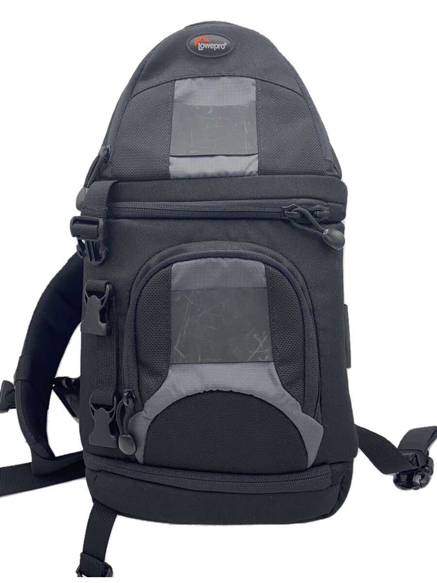 【ブランド】LOWEPRO 【ブランドカナ】ロープロ 【型番】 【程度】B 【サイズ】 【メインカラー】ブラック 【素材・生地】ナイロン 【キーワード】　　 2025/06/13 セカンドストリート甲府徳行店【4792】【中古】LOWEPRO◆ショルダーバッグ/ナイロン/BLK【バッグ】 ブランド LOWEPRO 型番 カラー ブラック 柄 素材・生地 ナイロン>色・素材について サイズ >サイズ表示について 実寸（cm） 【バッグ】 マチ：11 / 高さ：26 / 幅：18 / 持ち手：/ 【その他】 その他サイズ：/ 商品は　セカンドストリート甲府徳行店の店頭にて販売しております。商品に関するお問合わせは、お電話(TEL:055-287-8907)にて、問合わせ番号：2320536628522をお伝えください。 配送方法やお支払い方法に関するお問い合わせは、サポートセンターまでご連絡をお願いします。 ※お電話の対応は営業時間内のみとなります。お問い合わせフォームでお問い合わせの際はご注文番号をご記入下さい この商品に関する出品店舗からのコメント 多少の使用感が見受けられますが、まだまだ使用して頂ける商品となっております。また、店頭での販売も行っている為、状態の変化が出る場合がございます。予めご了承下さいませ。その他商品に関してご不明な点がございましたら、お気軽に店舗までお問い合わせくださいませ。