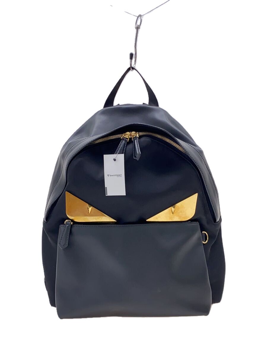 【ブランド】FENDI 【ブランドカナ】フェンディ 【型番】 【程度】B 【サイズ】 【メインカラー】ブラック 【素材・生地】ナイロン 【キーワード】　　 2025/05/24 セカンドストリート神戸三宮センター街店【3888】【中古】FENDI◆リュック/ナイロン/ブラック ブランド FENDI 型番 カラー ブラック 柄 素材・生地 ナイロン>色・素材について サイズ >サイズ表示について 実寸（cm） 【リュックサック】 マチ：10 / 高さ：38 / 幅：30 / 持ち手：21 【その他】 その他サイズ：/ 商品は　セカンドストリート神戸三宮センター街店の店頭にて販売しております。商品に関するお問合わせは、お電話(TEL:078-334-6390)にて、問合わせ番号：2338880531085をお伝えください。 配送方法やお支払い方法に関するお問い合わせは、サポートセンターまでご連絡をお願いします。 ※お電話の対応は営業時間内のみとなります。お問い合わせフォームでお問い合わせの際はご注文番号をご記入下さい この商品に関する出品店舗からのコメント 一部汚れがございますが、状態に関しましてはダメージ等の少ない一般的な中古品となっております。※こちらの商品は、店頭でも同時に販売していますので、状態に多少の変化が見られる場合がございます。ご了承下さい。何かご不明点などございましたらお気軽に店舗にお問い合わせ下さいませ。
