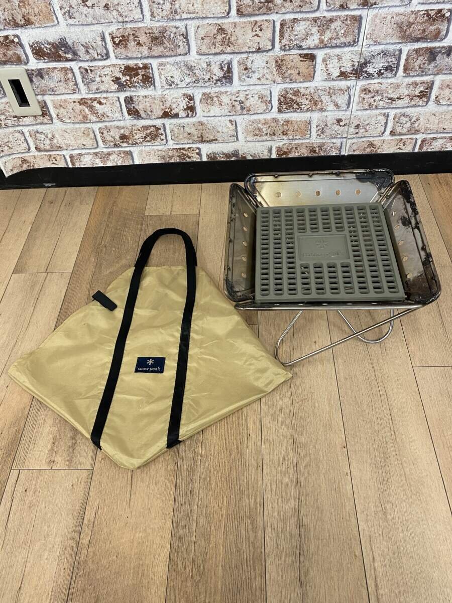 【ブランド】snow peak 【ブランドカナ】スノーピーク 【型番】 【程度】B 【カラー】シルバー 【キーワード】　　　/ 2024/03/30 スーパーセカンドストリート柏沼南店 【2999】【中古】snow peak◆焚火台M/バッ...