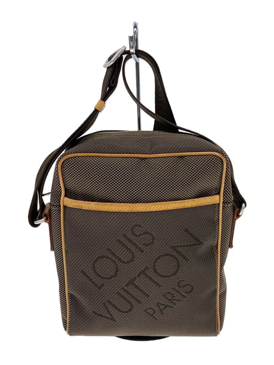 【ブランド】LOUIS VUITTON 【ブランドカナ】ルイヴィトン 【型番】M93040 【程度】B 【サイズ】 【メインカラー】ブラウン 【素材・生地】ナイロン 【キーワード】　　 2025/07/31 セカンドストリート鞍月店【2050】【中古】LOUIS VUITTON◆シタダン_ダミエ・ジェアン/ナイロン/BRW ブランド LOUIS VUITTON 型番 M93040 カラー ブラウン 柄 素材・生地 ナイロン>色・素材について サイズ >サイズ表示について 実寸（cm） 【バッグ】 マチ：7 / 高さ：24 / 幅：20 / 持ち手：/ 【その他】 その他サイズ：/ 商品は　セカンドストリート鞍月店の店頭にて販売しております。商品に関するお問合わせは、お電話(TEL:076-267-5070)にて、問合わせ番号：2320506232292をお伝えください。 配送方法やお支払い方法に関するお問い合わせは、サポートセンターまでご連絡をお願いします。 ※お電話の対応は営業時間内のみとなります。お問い合わせフォームでお問い合わせの際はご注文番号をご記入下さい この商品に関する出品店舗からのコメント 1汚れあり2擦れあり全ポケット内側に小さい汚れがございます。