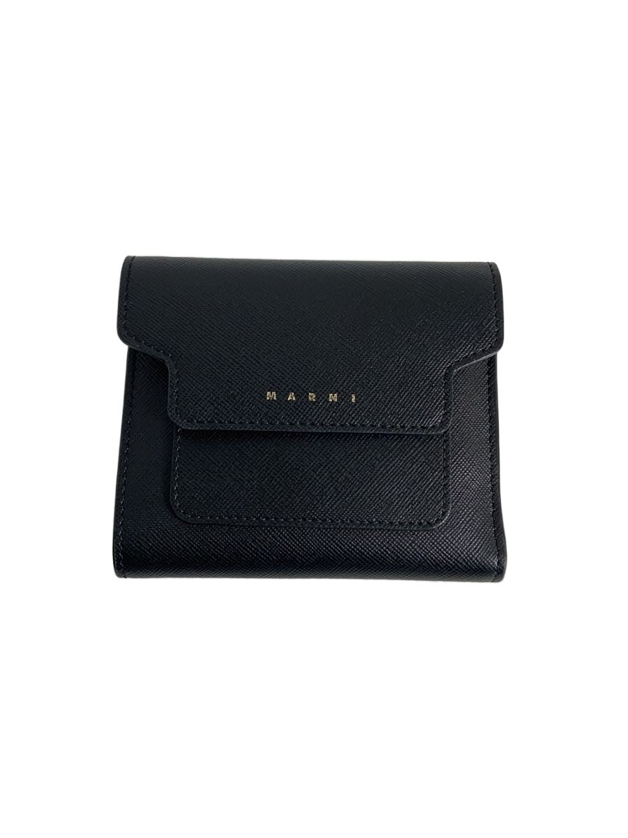 【ブランド】MARNI 【ブランドカナ】［イリョウ／フクショク］マルニ 【型番】 【程度】B 【サイズ】 【メインカラー】ブラック 【素材・生地】レザー 【キーワード】　　 2025/10/16 セカンドストリート松本平田店【3374】【中古】MARNI◆3つ折り財布/レザー/ブラック ブランド MARNI 型番 カラー ブラック 柄 素材・生地 レザー>色・素材について サイズ >サイズ表示について 実寸（cm） 【ウォレット】 縦：10 / 横：12 / 厚み：2.5 【その他】 その他サイズ：/ 商品は　セカンドストリート松本平田店の店頭にて販売しております。商品に関するお問合わせは、お電話(TEL:0263-85-0322)にて、問合わせ番号：2333747232440をお伝えください。 配送方法やお支払い方法に関するお問い合わせは、サポートセンターまでご連絡をお願いします。 ※お電話の対応は営業時間内のみとなります。お問い合わせフォームでお問い合わせの際はご注文番号をご記入下さい この商品に関する出品店舗からのコメント 多少使用感がございますが使用に差し支えの無いお品物です。店頭にて同時販売しておりますので状態に変化がある場合がございます。ご了承くださいませ。ご不明な点等ございましたら、お気軽にお問い合わせ下さいませ。