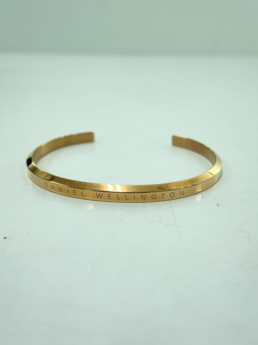 【ブランド】Daniel Wellington 【ブランドカナ】ダニエルウェリントン 【型番】 【程度】B 【サイズ】 【メインカラー】ゴールド 【素材・生地】メッキ 【キーワード】　　　/ 2026/03/09 セカンドストリート富谷店【3306】【中古】Daniel Wellington◆バングル/メッキ/GLD ブランド Daniel Wellington 型番 カラー ゴールド 柄 素材・生地 メッキ>色・素材について サイズ >サイズ表示について 実寸（cm） 【ブレスレット】 幅：0.3 / 手首周り：12.5 【その他】 その他サイズ：/ 商品は　セカンドストリート富谷店の店頭にて販売しております。商品に関するお問合わせは、お電話(TEL:022-779-0644)にて、問合わせ番号：2333066432873をお伝えください。 配送方法やお支払い方法に関するお問い合わせは、サポートセンターまでご連絡をお願いします。 ※お電話の対応は営業時間内のみとなります。お問い合わせフォームでお問い合わせの際はご注文番号をご記入下さい