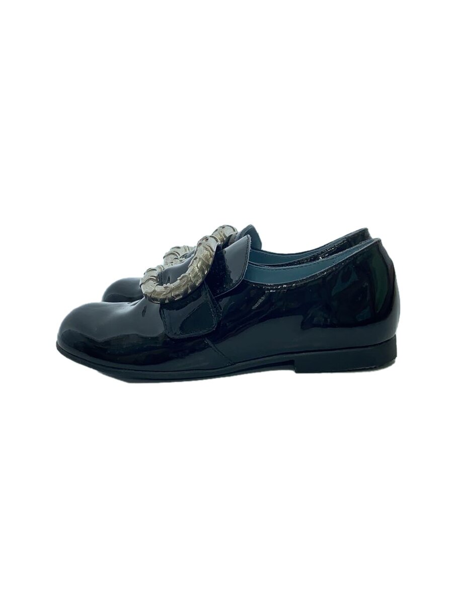 【ブランド】GUCCI 【ブランドカナ】グッチ 【型番】 【程度】B 【サイズ】その他 【メインカラー】ブラック 【素材・生地】 【キーワード】　　 2025/05/19 セカンドストリート春日井19号店【3630】【中古】GUCCI◆キッズ靴/28/革靴 ブランド GUCCI 型番 カラー ブラック 柄 素材・生地 >色・素材について サイズ その他>サイズ表示について 実寸（cm） 【スニーカー】 ソールの高さ：1 / ソール全長：19 【その他】 その他サイズ：/ 商品は　セカンドストリート春日井19号店の店頭にて販売しております。商品に関するお問合わせは、お電話(TEL:0568-86-5725)にて、問合わせ番号：2336304935365をお伝えください。 配送方法やお支払い方法に関するお問い合わせは、サポートセンターまでご連絡をお願いします。 ※お電話の対応は営業時間内のみとなります。お問い合わせフォームでお問い合わせの際はご注文番号をご記入下さい この商品に関する出品店舗からのコメント 多少使用感は御座いますが、その他に目立つ汚れ・ダメージの少ないお品物です。実店舗でも販売しておりますので、商品欠品の場合もございます。また、画像で判別し辛い使用感・汚れなどある場合も御座いますので、ご不明な点が御座いましたらお気軽に下記連絡先までお問合せ下さいませ。