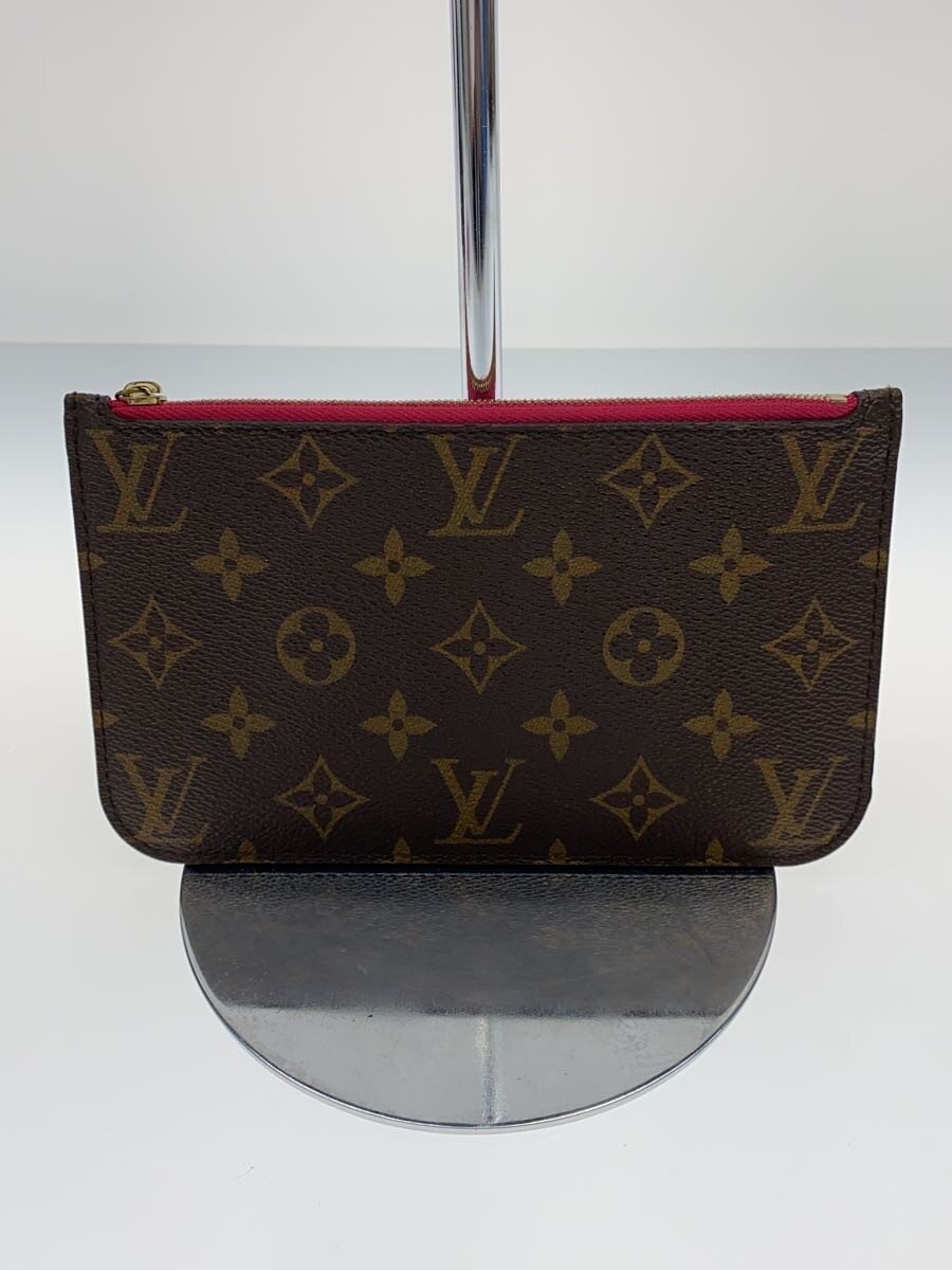 【ブランド】LOUIS VUITTON 【ブランドカナ】ルイヴィトン 【型番】 【程度】B 【サイズ】 【メインカラー】ブラウン 【素材・生地】その他 【キーワード】　　　/ 2025/09/03 セカンドストリート郡山南店【3261】【中古】LOUIS VUITTON◆ルイヴィトンポーチ/--/BRW ブランド LOUIS VUITTON 型番 カラー ブラウン 柄 総柄 素材・生地 その他>色・素材について サイズ >サイズ表示について 実寸（cm） 【バッグ】 マチ：/ / 高さ：11 / 幅：19 / 持ち手：/ 【その他】 その他サイズ：/ 商品は　セカンドストリート郡山南店の店頭にて販売しております。商品に関するお問合わせは、お電話(TEL:024-937-3911)にて、問合わせ番号：2332614835531をお伝えください。 配送方法やお支払い方法に関するお問い合わせは、サポートセンターまでご連絡をお願いします。 ※お電話の対応は営業時間内のみとなります。お問い合わせフォームでお問い合わせの際はご注文番号をご記入下さい この商品に関する出品店舗からのコメント ネウ゛ァーフル用ポーチ/ストラップ欠品