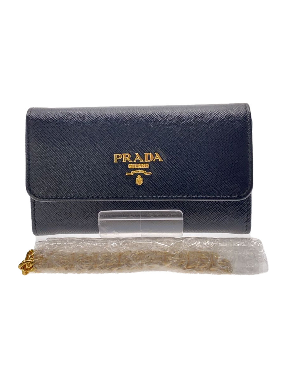 【ブランド】PRADA 【ブランドカナ】プラダ 【型番】 【程度】B 【サイズ】 【メインカラー】ブラック 【素材・生地】その他 【キーワード】　　　/ 2026/05/03 セカンドストリートイオンタウン吉川美南店【4180】【中古】PRADA◆カードケース/--/BLK ブランド PRADA 型番 カラー ブラック 柄 素材・生地 その他>色・素材について サイズ >サイズ表示について 実寸（cm） 【ウォレット】 縦：7.5 / 横：13 / 厚み：2.5 【その他】 その他サイズ：/ 商品は　セカンドストリートイオンタウン吉川美南店の店頭にて販売しております。商品に関するお問合わせは、お電話(TEL:048-967-5619)にて、問合わせ番号：2333115936734をお伝えください。 配送方法やお支払い方法に関するお問い合わせは、サポートセンターまでご連絡をお願いします。 ※お電話の対応は営業時間内のみとなります。お問い合わせフォームでお問い合わせの際はご注文番号をご記入下さい この商品に関する出品店舗からのコメント 型番1MC015