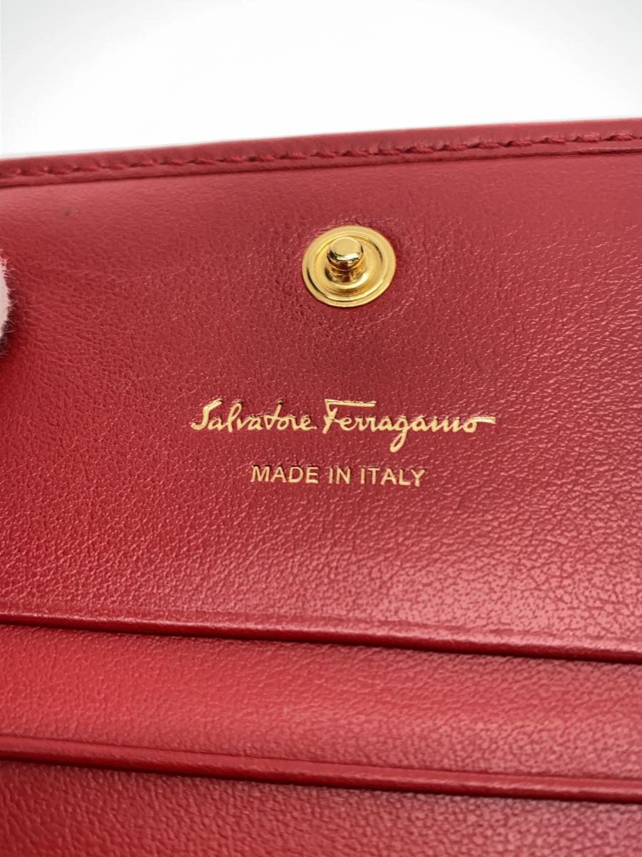 【中古】Salvatore Ferragamo◆スタッズ/2つ折り財布/レザー/RED/レディース【服飾雑貨他】