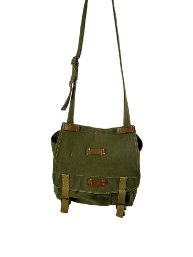 【中古】ショルダーバッグ/--/GRN/無地【バッグ】 【中古】ショルダーバッグ/--/GRN/無地【バッグ】