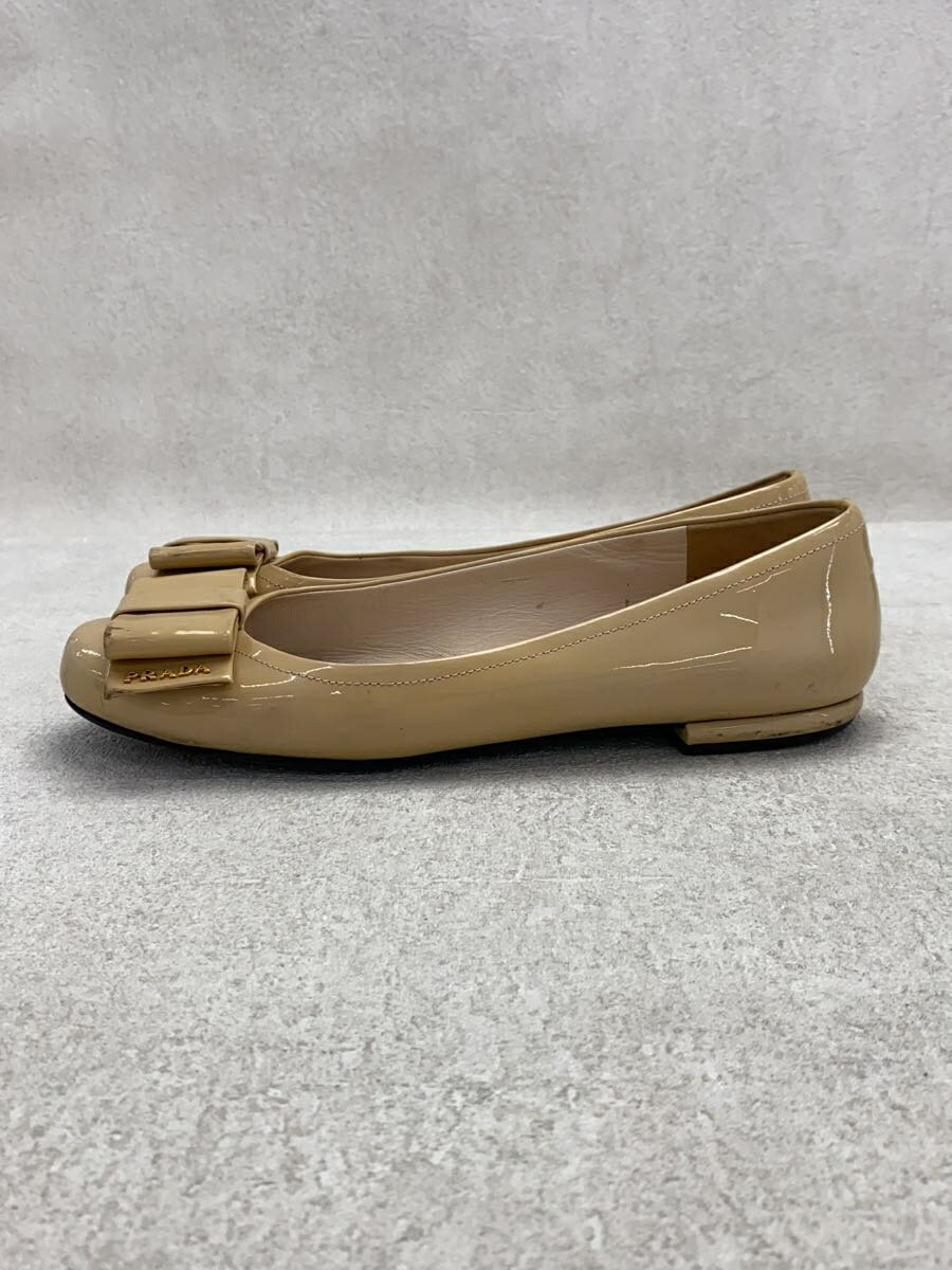 【中古】PRADA◆リボンフラットパンプス/37/BEG/エナメル【シューズ】