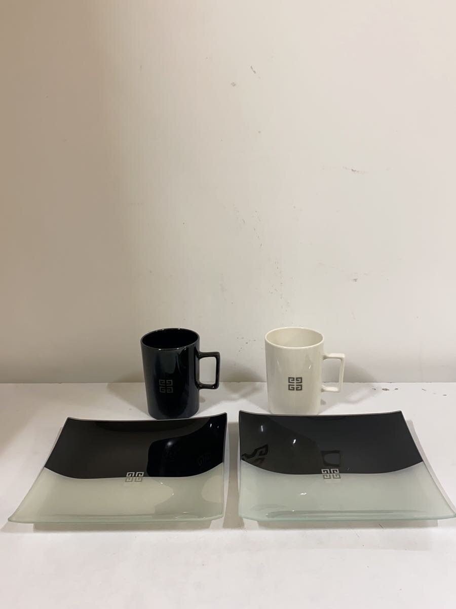 【ブランド】GIVENCHY 【ブランドカナ】ジバンシィ 【型番】 【程度】A 【サイズ】 【メインカラー】 【素材・生地】 【キーワード】　　 2026/04/18 セカンドストリート大津瀬田店【4302】【中古】GIVENCHY◆洋食器その他/4点セット【キッチン用品】 ブランド GIVENCHY 型番 カラー 柄 素材・生地 >色・素材について サイズ >サイズ表示について 実寸（cm） 【プレート】 幅：19.7 / 高さ：2.5 / 奥行：19.7 【その他】 その他サイズ：/ 商品は　セカンドストリート大津瀬田店の店頭にて販売しております。商品に関するお問合わせは、お電話(TEL:077-547-6730)にて、問合わせ番号：2343027639906をお伝えください。 配送方法やお支払い方法に関するお問い合わせは、サポートセンターまでご連絡をお願いします。 ※お電話の対応は営業時間内のみとなります。お問い合わせフォームでお問い合わせの際はご注文番号をご記入下さい この商品に関する出品店舗からのコメント 店頭での併用商品の為撮影時から商品状態が変化する場合がございます。ご了承お願いいたします。その他ご不明な点ございましたらお気軽にお問い合わせくださいませ。