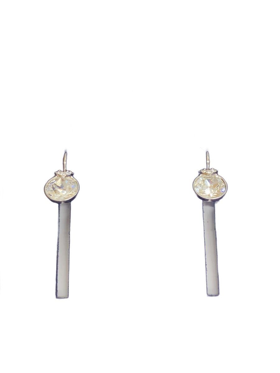 【ブランド】Swarovski 【ブランドカナ】スワロフスキー 【型番】 【程度】B 【サイズ】 【メインカラー】シルバー 【素材・生地】その他 【キーワード】　　 2025/12/11 セカンドストリート高知あぞの店【4277】【中古】Swarovski◆ピアス/--/カラーストーン ブランド Swarovski 型番 カラー シルバー 柄 素材・生地 その他>色・素材について サイズ >サイズ表示について 実寸（cm） 【ピアス】 トップ縦：1 / トップ横：1 / ポスト：1 【その他】 その他サイズ：/ 商品は　セカンドストリート高知あぞの店の店頭にて販売しております。商品に関するお問合わせは、お電話(TEL:088-845-6770)にて、問合わせ番号：2342773140636をお伝えください。 配送方法やお支払い方法に関するお問い合わせは、サポートセンターまでご連絡をお願いします。 ※お電話の対応は営業時間内のみとなります。お問い合わせフォームでお問い合わせの際はご注文番号をご記入下さい この商品に関する出品店舗からのコメント 使用感やダメージがございます。店頭販売も行っているため、展示中に細かな傷や汚れが生じる場合がございます。