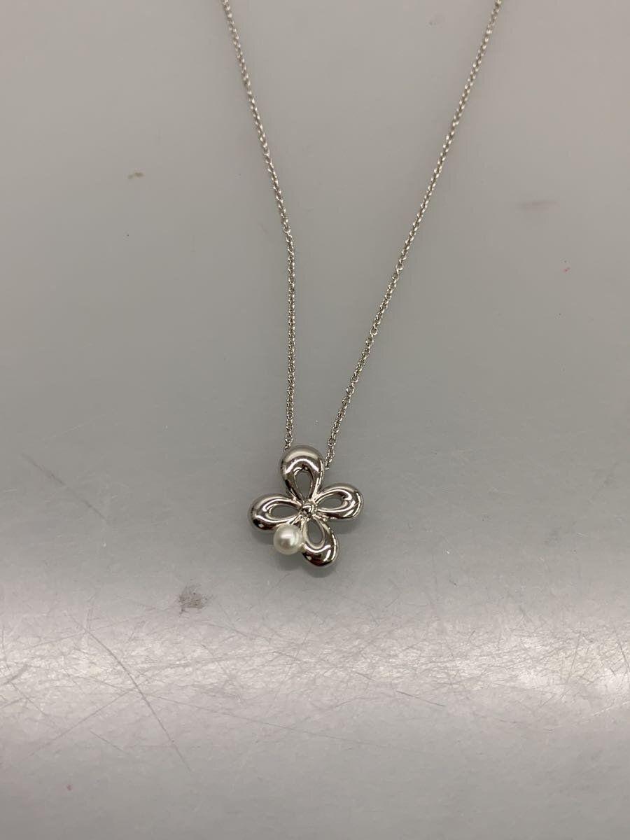【ブランド】TASAKI 【ブランドカナ】タサキ 【型番】 【程度】B 【サイズ】 【メインカラー】 【素材・生地】SILVER 【キーワード】　　　/ 2025/04/06 セカンドストリートイオンタウン田崎店【4675】【中古】TASAKI◆ネックレス/SILVER/トップ有 ブランド TASAKI 型番 カラー 柄 素材・生地 SILVER>色・素材について サイズ >サイズ表示について 実寸（cm） 【ネックレス】 長さ：42 / 縦：1.5 / 横：1.5 【その他】 その他サイズ：/ 商品は　セカンドストリートイオンタウン田崎店の店頭にて販売しております。商品に関するお問合わせは、お電話(TEL:096-312-3856)にて、問合わせ番号：2346750140718をお伝えください。 配送方法やお支払い方法に関するお問い合わせは、サポートセンターまでご連絡をお願いします。 ※お電話の対応は営業時間内のみとなります。お問い合わせフォームでお問い合わせの際はご注文番号をご記入下さい この商品に関する出品店舗からのコメント 状態について目立った傷や汚れはございませんがあくまで中古品となりますので、ご理解の上、ご検討をお願い致します。店頭でも同時販売を行っているため、商品説明に記載の無い汚れやダメージが生じる場合がございます。