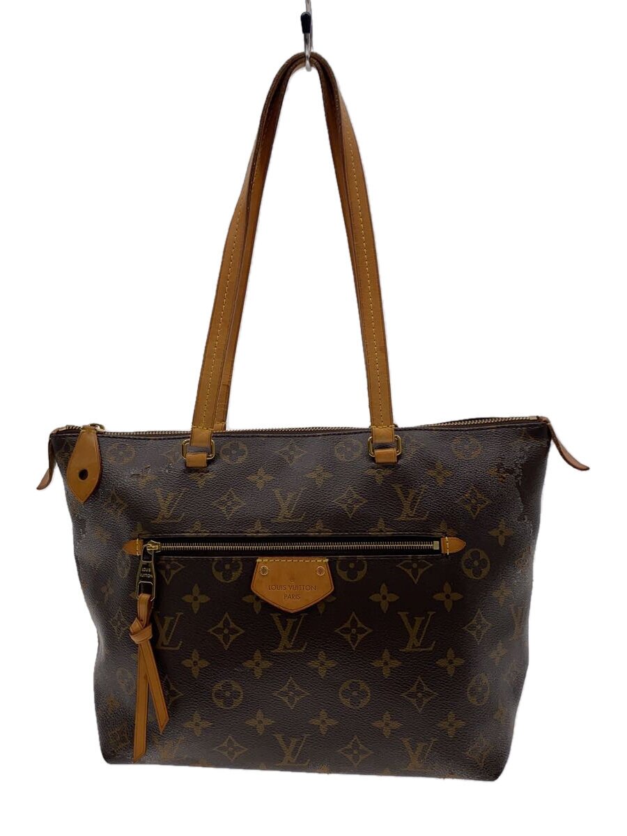 【ブランド】LOUIS VUITTON 【ブランドカナ】ルイヴィトン 【型番】M42267 【程度】C 【サイズ】 【メインカラー】ブラウン 【素材・生地】PVC（ビニール） 【キーワード】　　 2025/01/29 セカンドストリート三条河原町通店【3787】【中古】LOUIS VUITTON◆イエナMM/M42267/トートバッグ ブランド LOUIS VUITTON 型番 M42267 カラー ブラウン 柄 素材・生地 PVC（ビニール）>色・素材について サイズ >サイズ表示について 実寸（cm） 【バッグ】 マチ：14 / 高さ：23 / 幅：27 / 持ち手：57 【その他】 その他サイズ：/ 商品は　セカンドストリート三条河原町通店の店頭にて販売しております。商品に関するお問合わせは、お電話(TEL:075-256-8361)にて、問合わせ番号：2337870641636をお伝えください。 配送方法やお支払い方法に関するお問い合わせは、サポートセンターまでご連絡をお願いします。 ※お電話の対応は営業時間内のみとなります。お問い合わせフォームでお問い合わせの際はご注文番号をご記入下さい この商品に関する出品店舗からのコメント 表面の劣化、パイピングの擦れ、ヌメ革部分のシミ、金具のクスミ、キズ等使用感が御座います。ご購入の際は、USED品である事をご理解の上、ご購入下さい。商品に関するご質問等ございましたらお気軽に当店までお問い合わせ下さいませ。