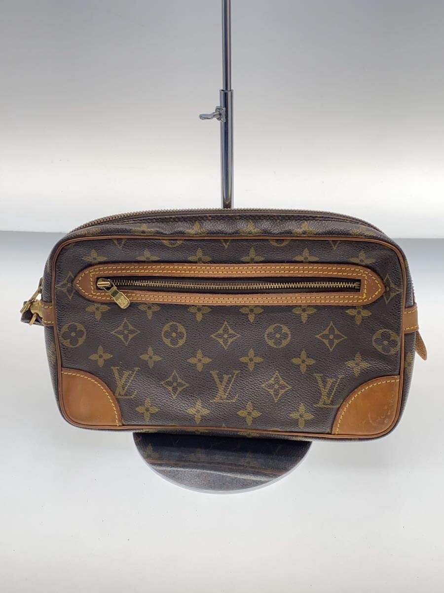 【ブランド】LOUIS VUITTON 【ブランドカナ】ルイヴィトン 【型番】M51825 【程度】C 【サイズ】 【メインカラー】ブラウン 【素材・生地】PVC（ビニール） 【キーワード】　　　/ 2025/04/16 セカンドストリート蛍茶屋店【4161】【中古】LOUIS VUITTON◆マルリー・ドラゴンヌGM_モノグラム・キャンバス_BRW/PVC/BRW ブランド LOUIS VUITTON 型番 M51825 カラー ブラウン 柄 素材・生地 PVC（ビニール）>色・素材について サイズ >サイズ表示について 実寸（cm） 【バッグ】 マチ：4 / 高さ：17 / 幅：26 / 持ち手：/ 【その他】 その他サイズ：/ 商品は　セカンドストリート蛍茶屋店の店頭にて販売しております。商品に関するお問合わせは、お電話(TEL:095-872-0010)にて、問合わせ番号：2333354642052をお伝えください。 配送方法やお支払い方法に関するお問い合わせは、サポートセンターまでご連絡をお願いします。 ※お電話の対応は営業時間内のみとなります。お問い合わせフォームでお問い合わせの際はご注文番号をご記入下さい この商品に関する出品店舗からのコメント 【状態について】一般的な中古品と同等のコンディションで、特筆すべき致命的なダメージはございません。こちらの商品は店頭でも同時販売しておりますので、販売済み、また掲載時とコンディションが異なる場合がございます。